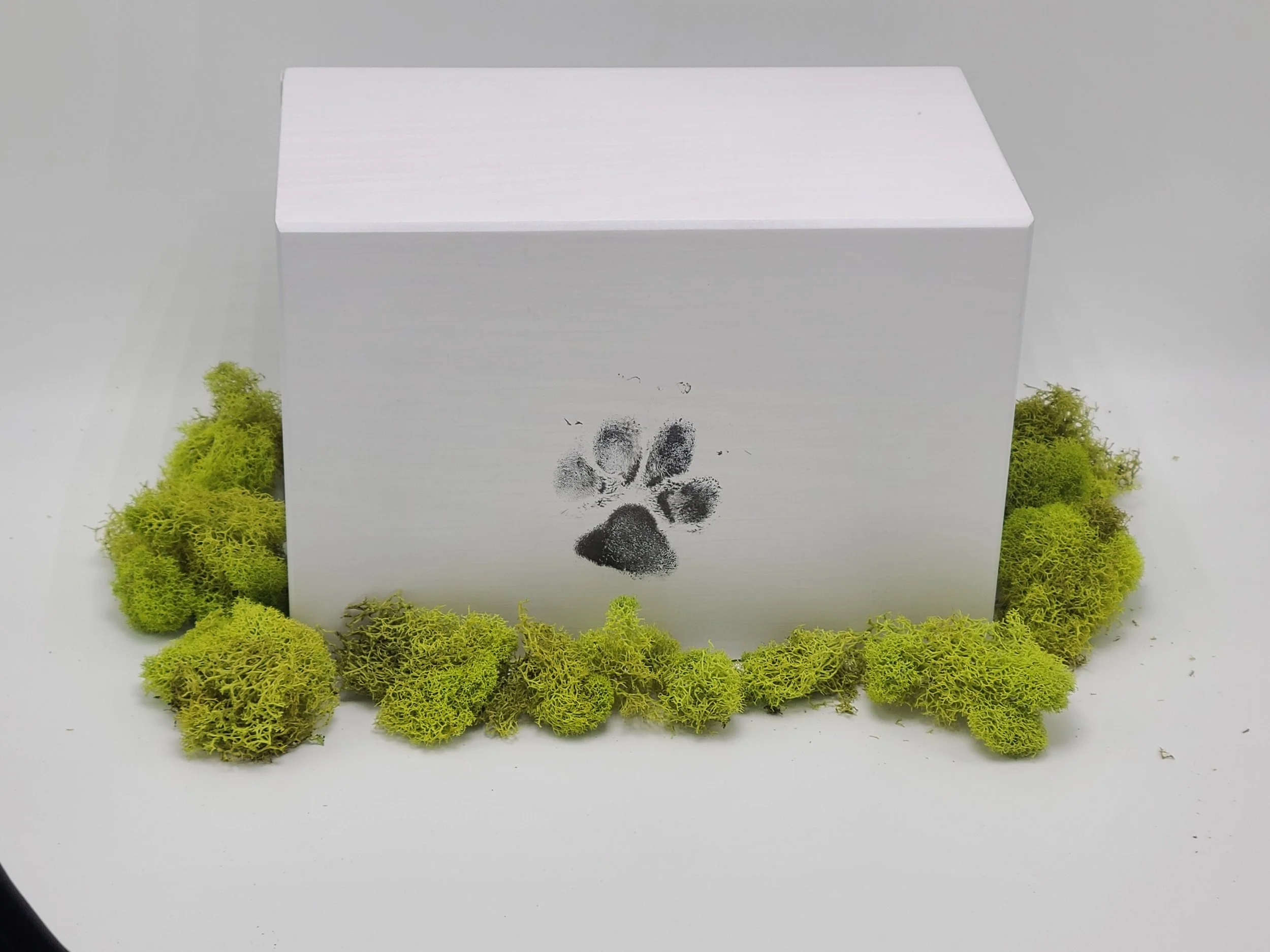 Apply my pet's nose or paw print to the urn