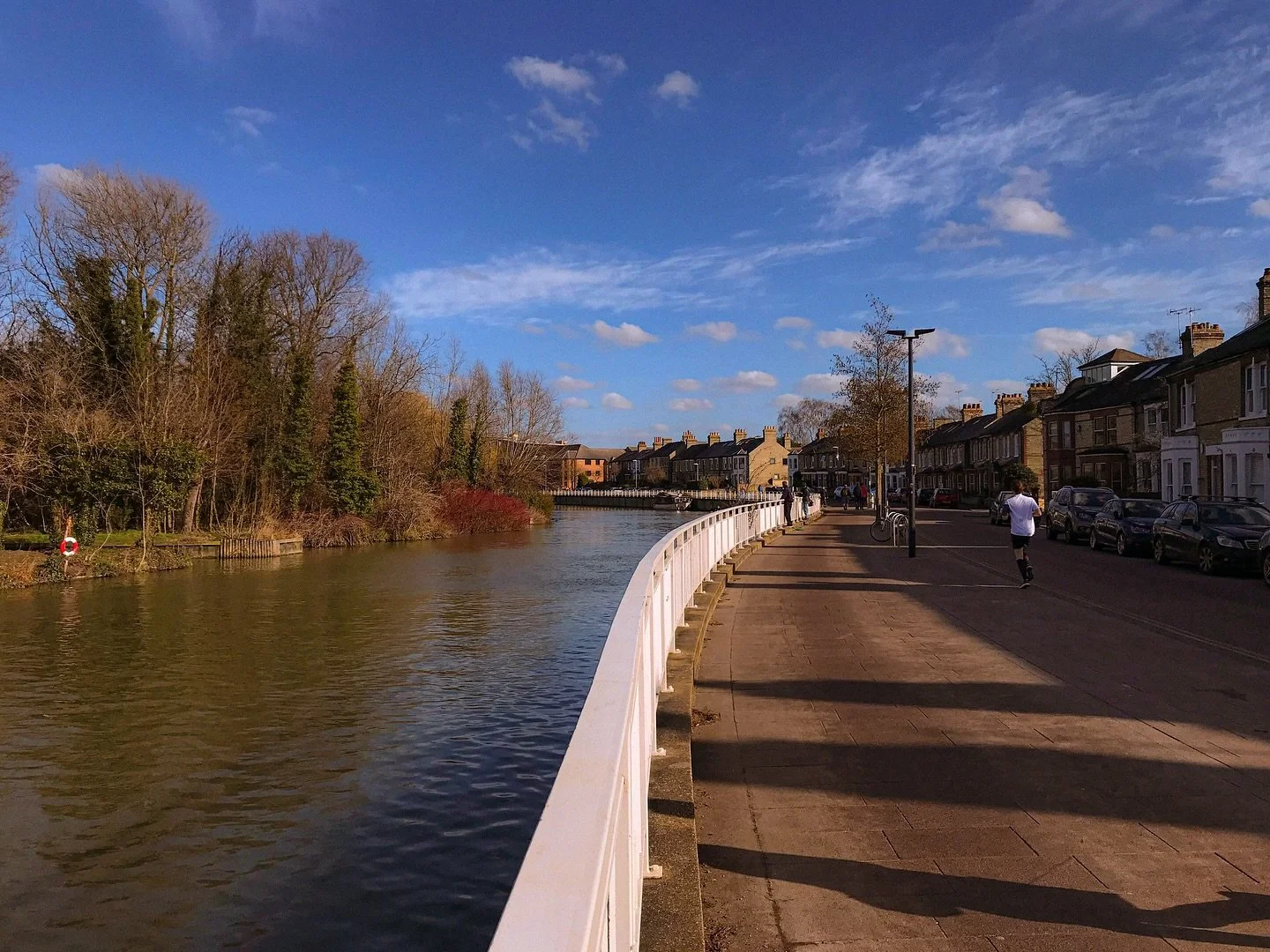 🏃 

The quiet charm of the River Cam

#RiverCam #CambridgeViews #ByTheWater #TranquilScenes #DreamyLandscapes #NatureAndCity #ScenicCambridge