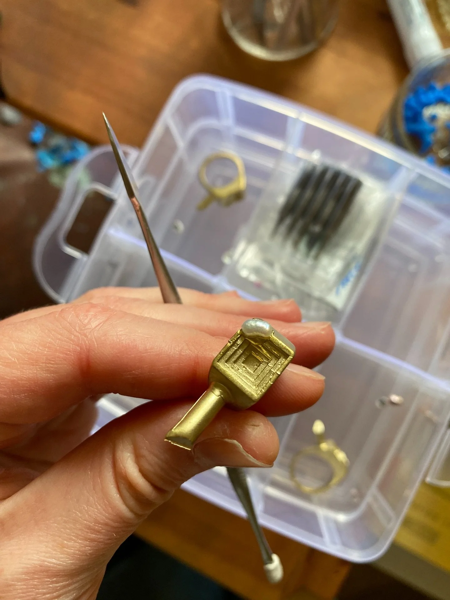 Experiments in silicone mould making, wax injection and setting pearls for a new collection: Ruins and Constellations