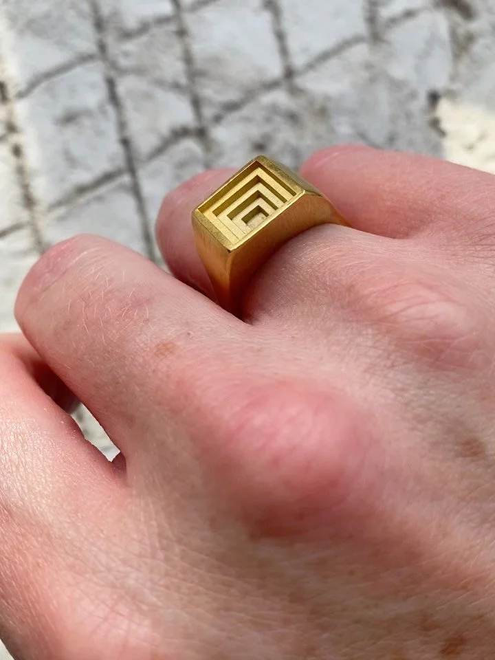 The first of the Multiplane collection
Square Top Signet in gold
A beautifully weighty signet 

#signetring #goldjewellery #modernclassicstyle #boldjewellery #minimalistjewellery