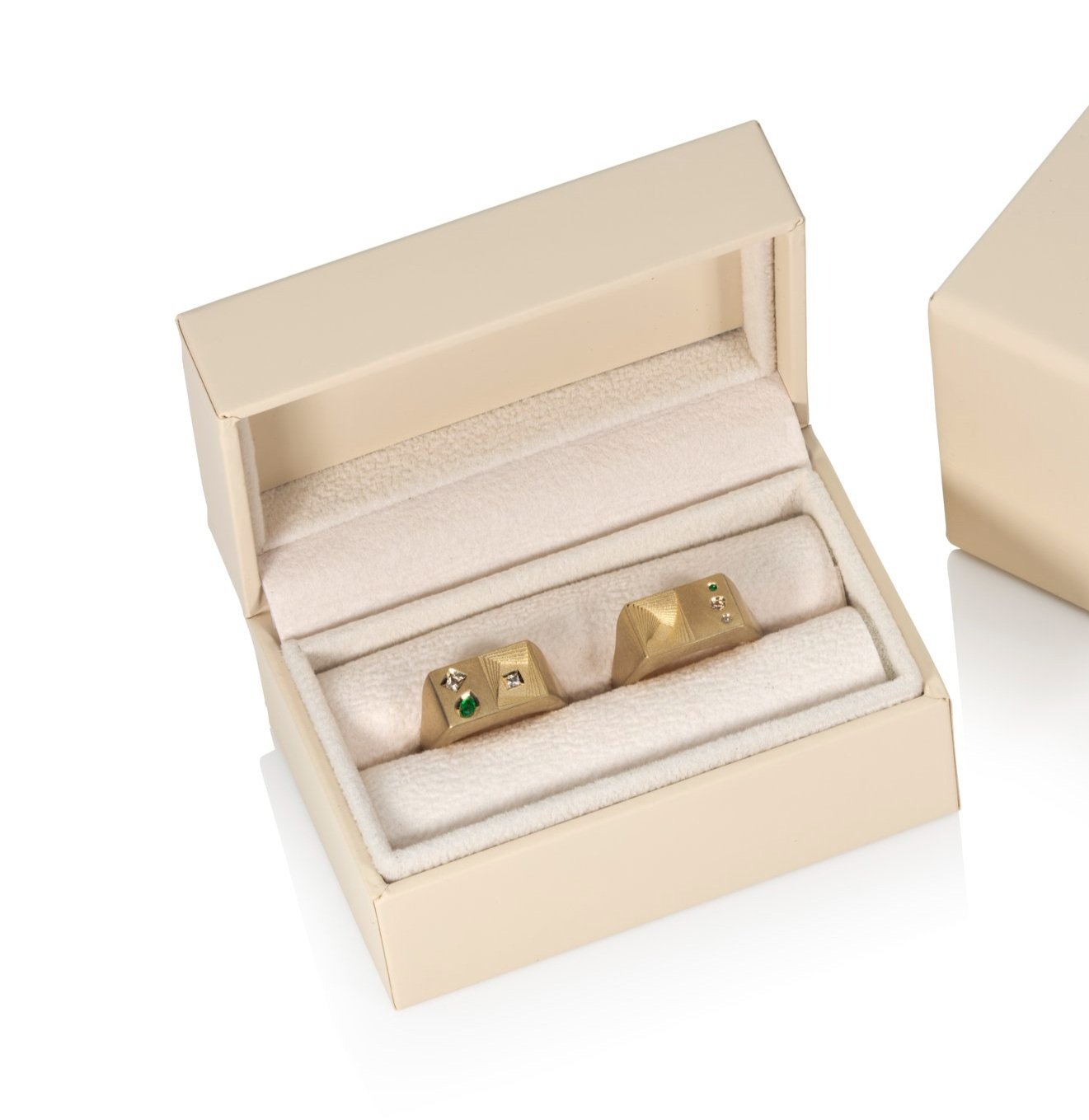 Pair of 9ct wedding rings in their box