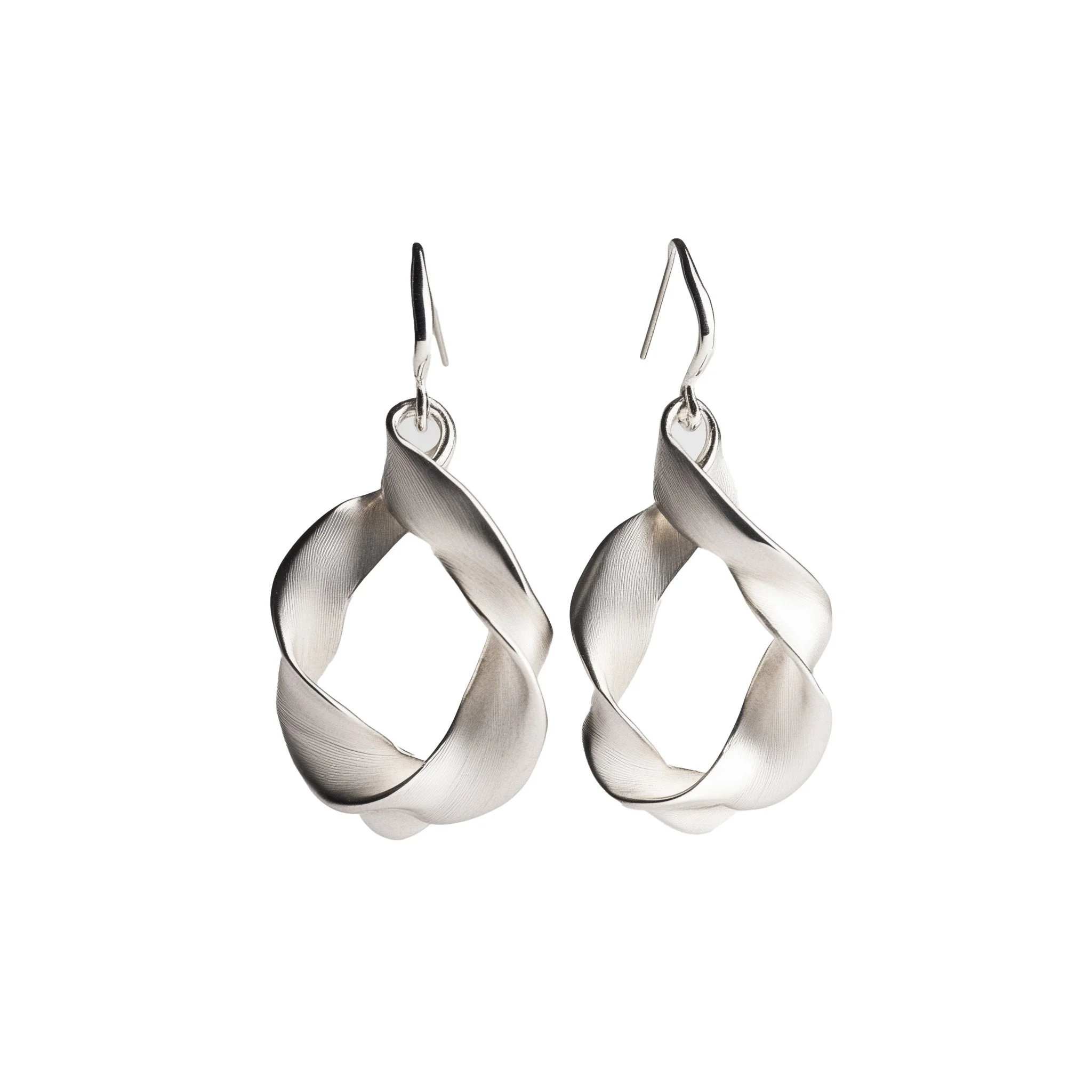 u8547994798_silver_earrings_in_a_plain_white_background_ganging_53052d38-d260-4d6c-a75a-94026623b1d6.jpg