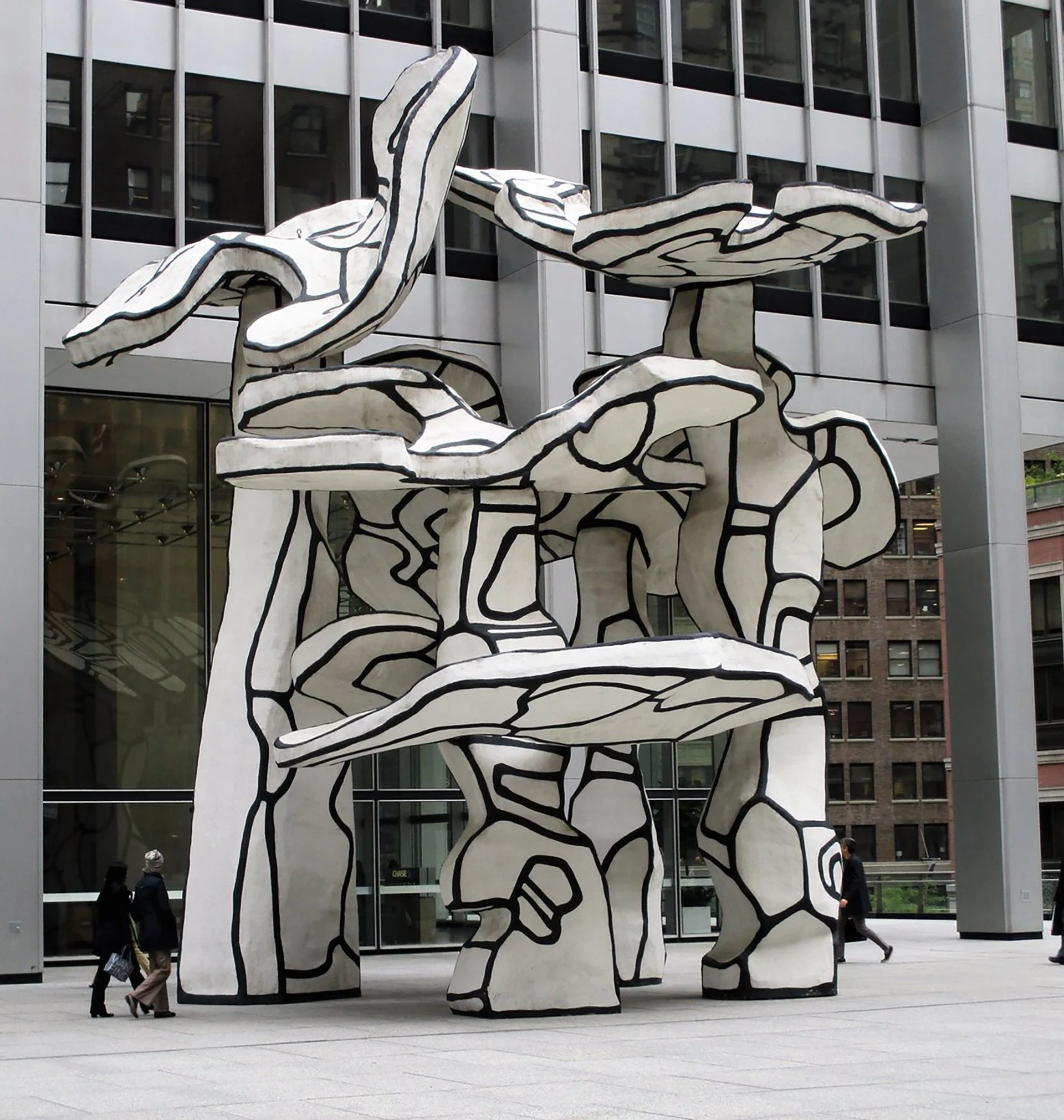 Groupe de Quatre Arbres / Group of Four Trees Sculpture at Chase Plaza