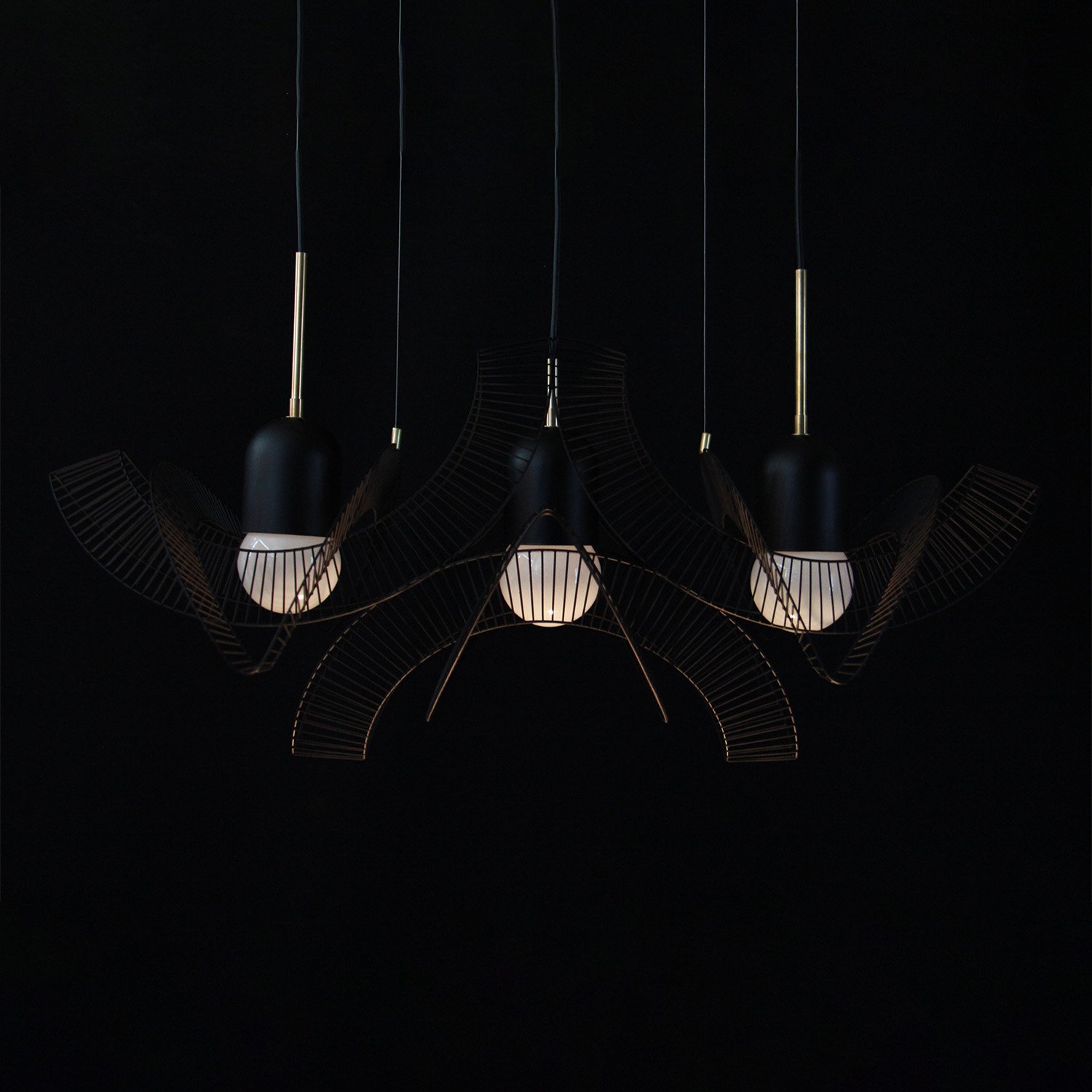 Studio-Botte-Elices-Olas-Noire-Dark.jpg