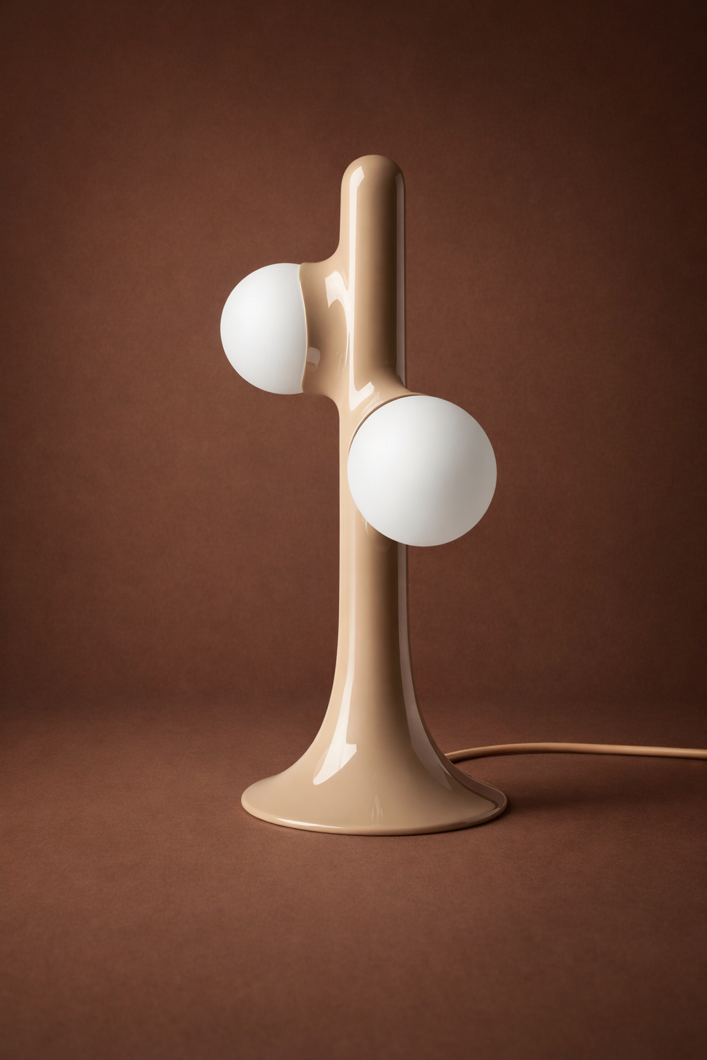 PRICKLY-PEAR- LAQUE-BEIGE-LAMPE-DE-CHEVET-MICKAEL-KOSKA