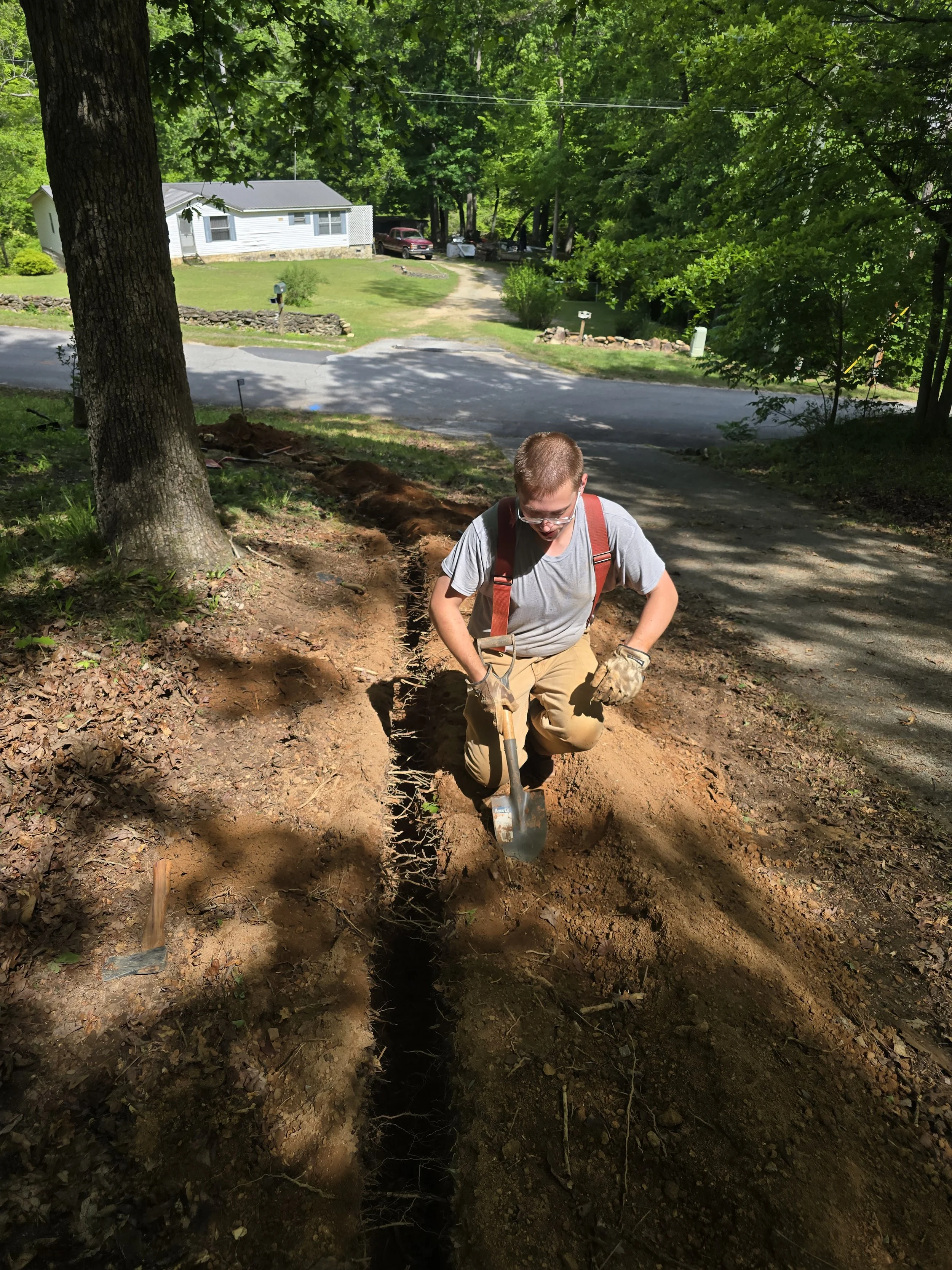 Tanner digs the best water line trenches, Seneca SC