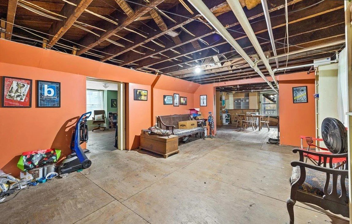 FireShot Capture 981 - 636 W Frederick St, Staunton, VA 24401 - Zillow - www.zillow.com.jpg