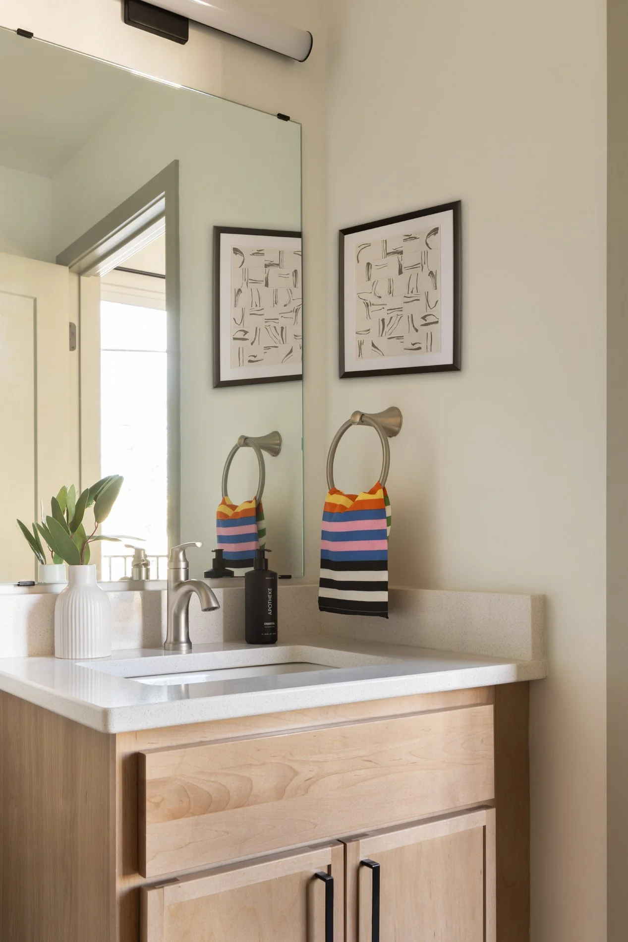 Union Green Townhome En Suite Bath