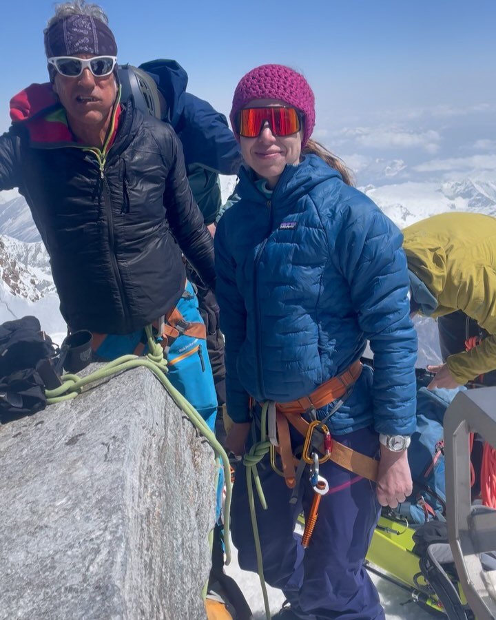 Ultima gita della stagione invernale sul punto culminante della Svizzera. Grazie a tutte e tutti coloro che mi hanno accompagnato a cercare la polvere in Giappone, Norvegia, Sicilia, Valle Maira,&hellip; e naturalmente sulle montagne di casa. Tante b