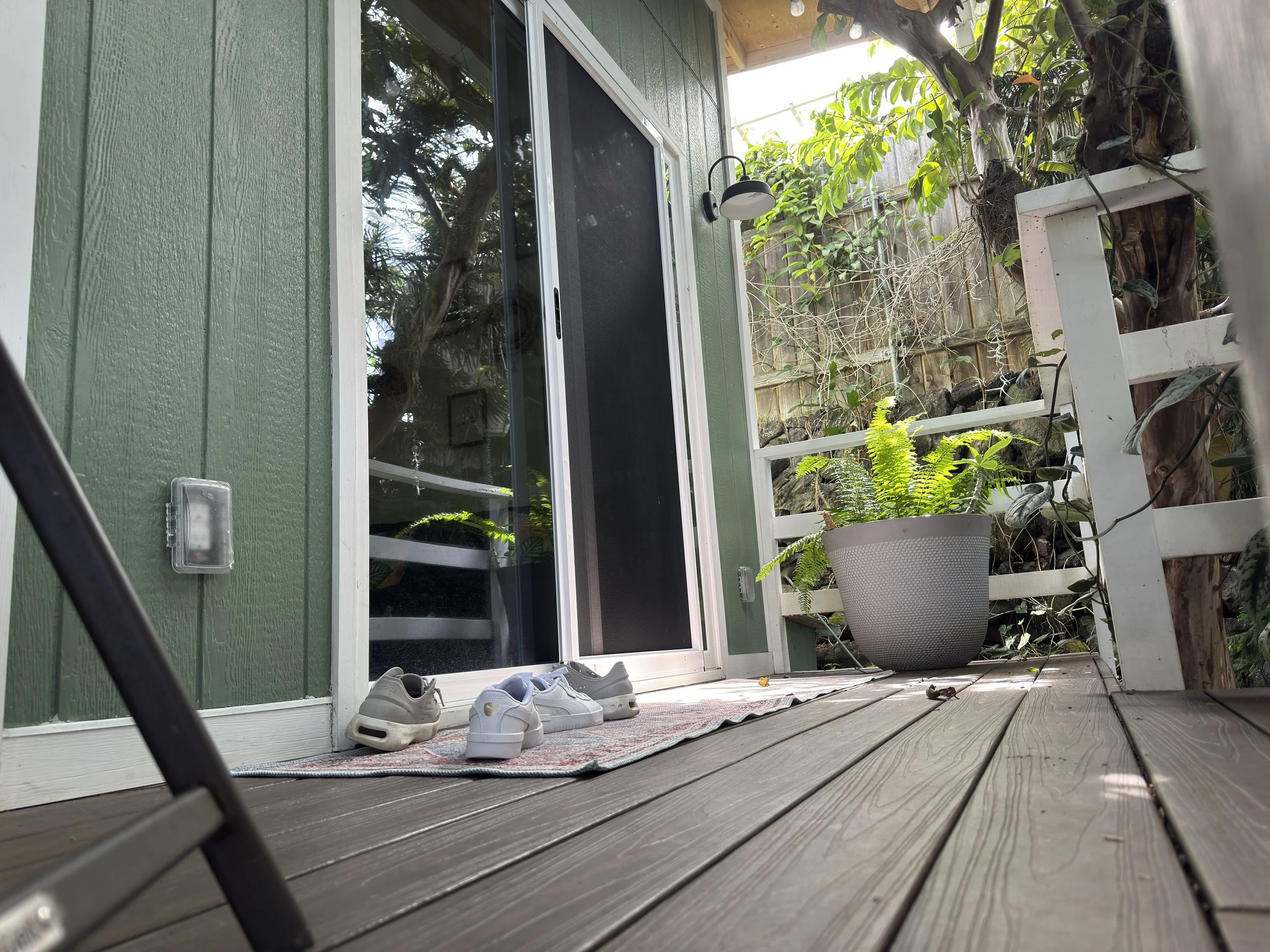 Tiny Mango House - AirBnb