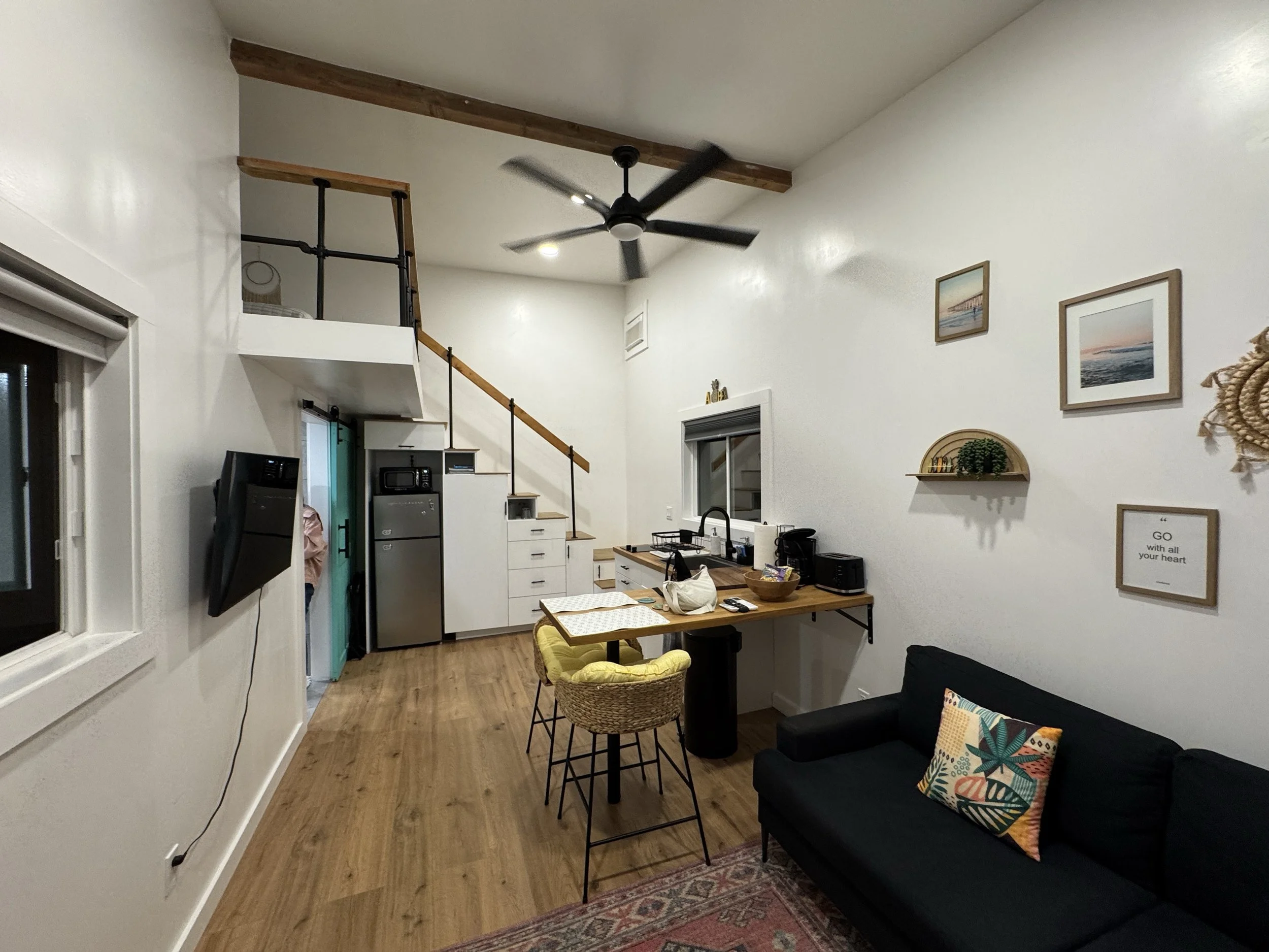 Tiny Mango House - AirBnb