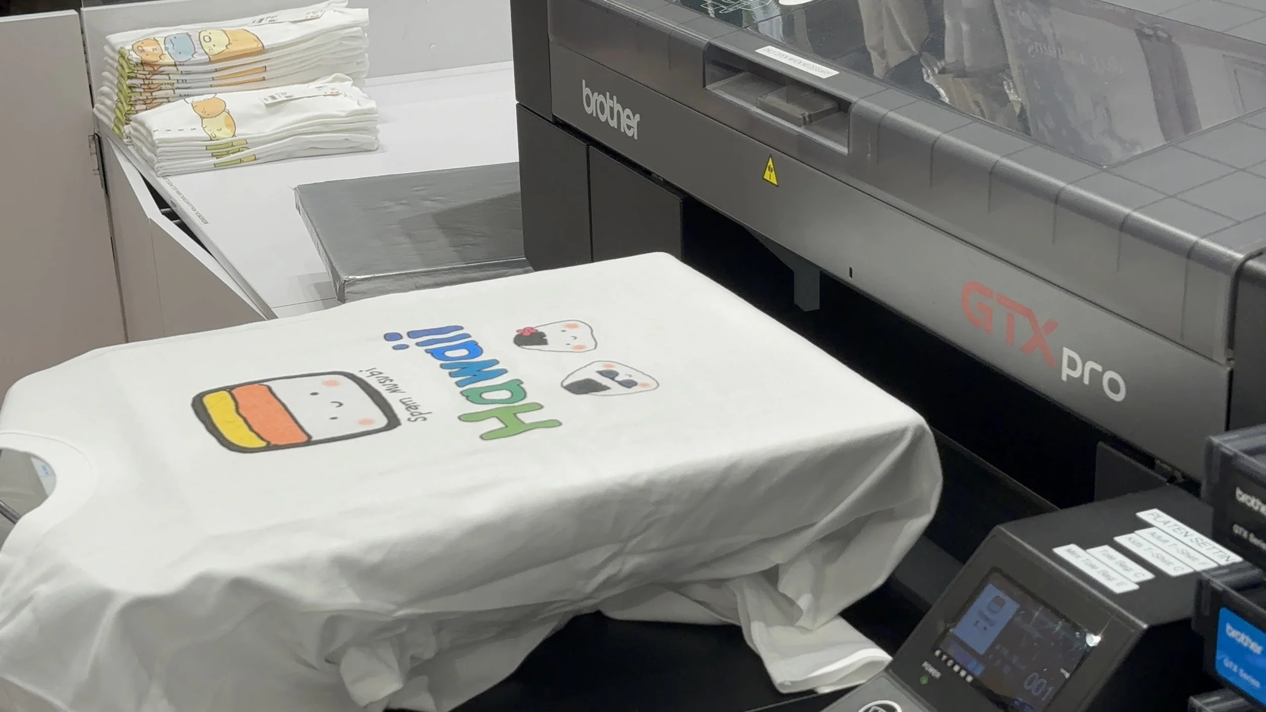 Making Custom T-Shirts - Uniqlo