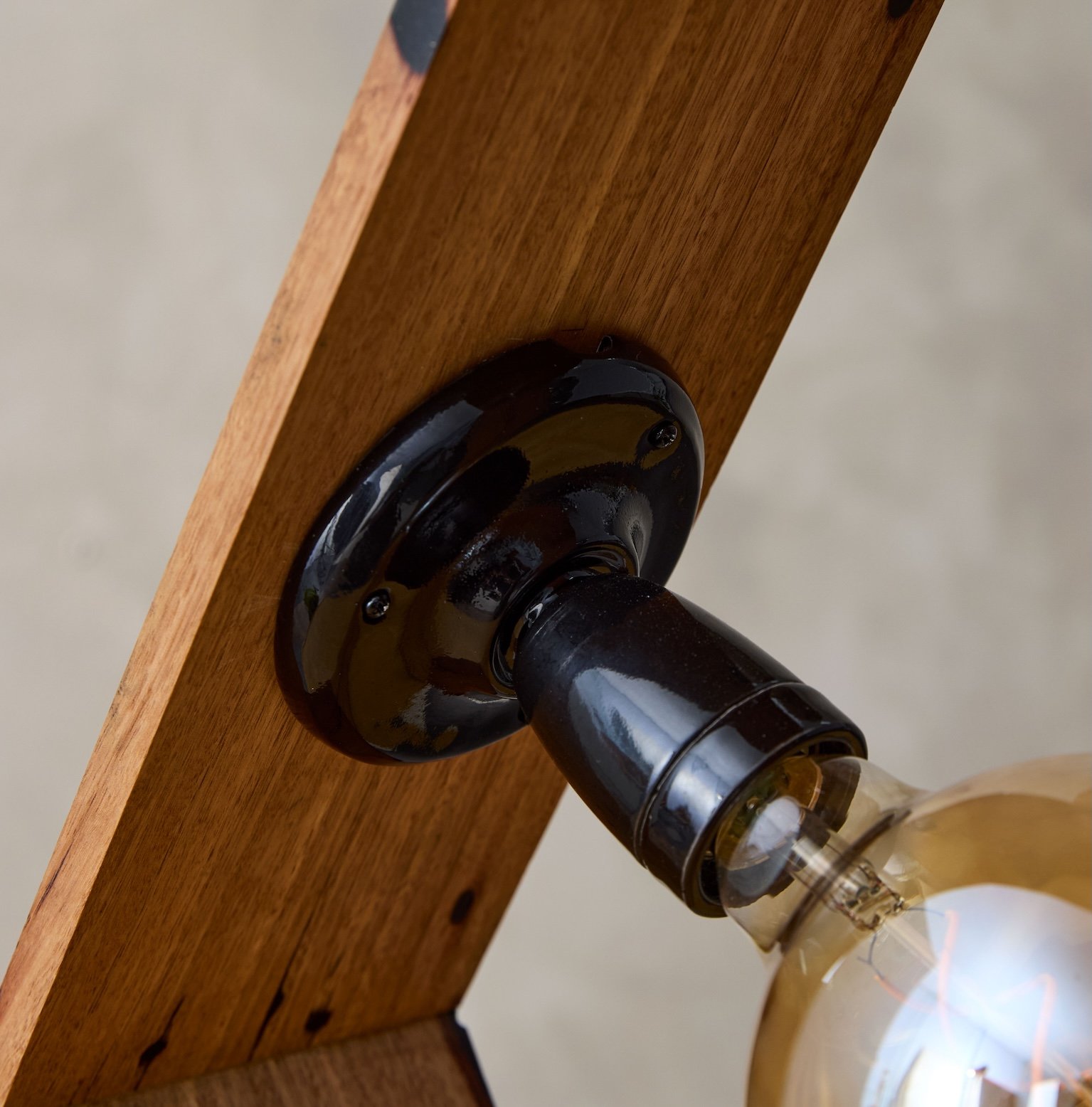 grained solis light ceramic detail.jpg