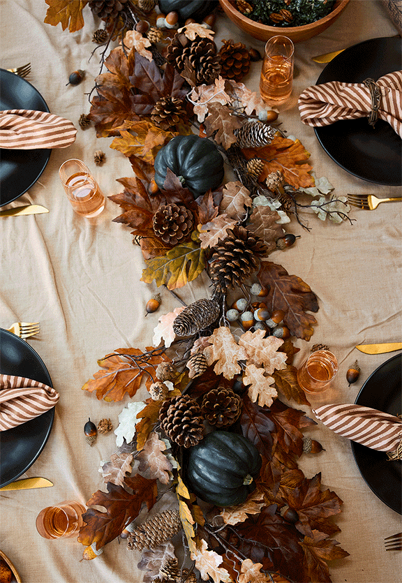 Tablescape.gif