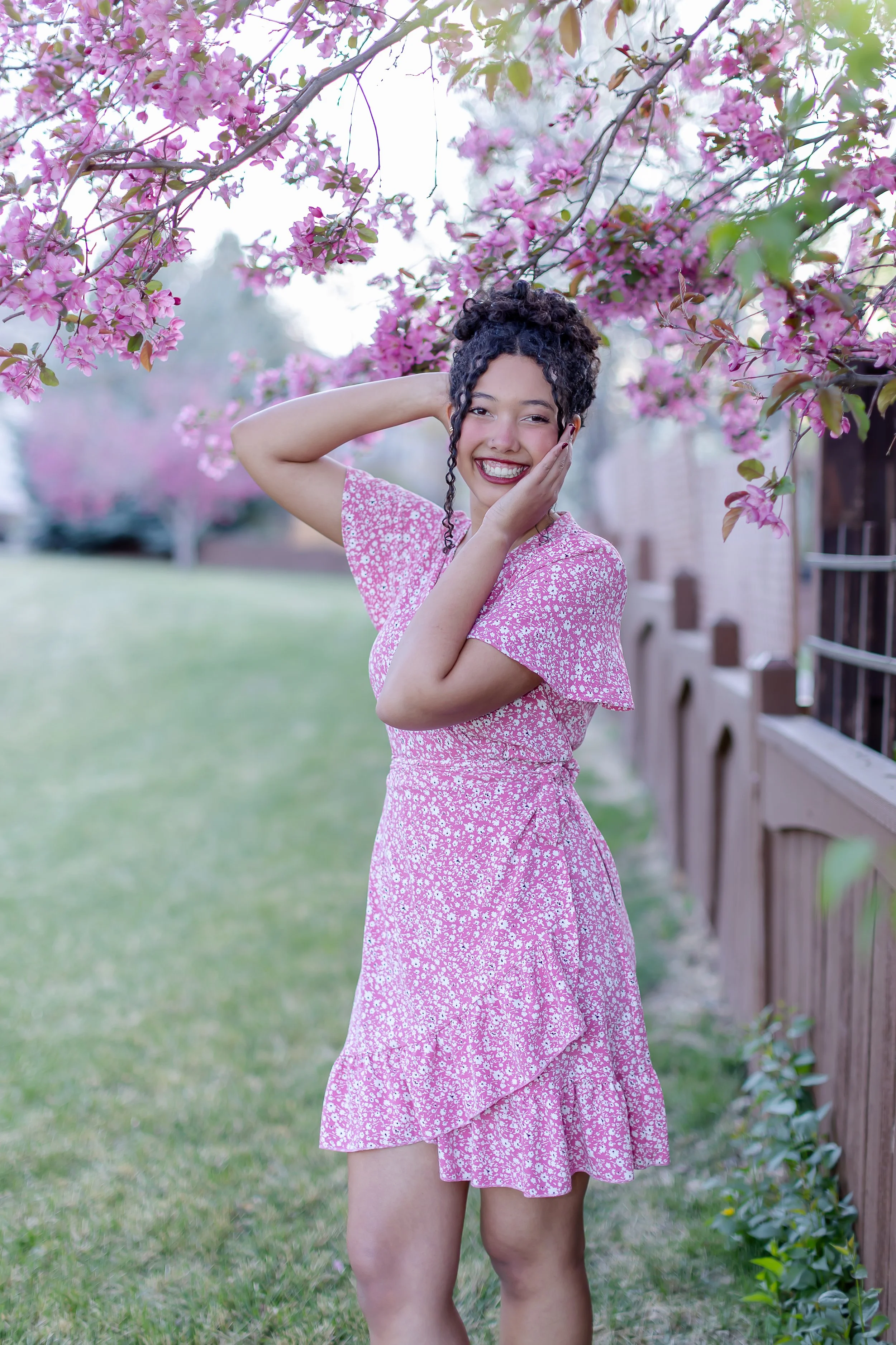 northern-colorado-senior-portrait-photographer-spring-flowers-5.jpg