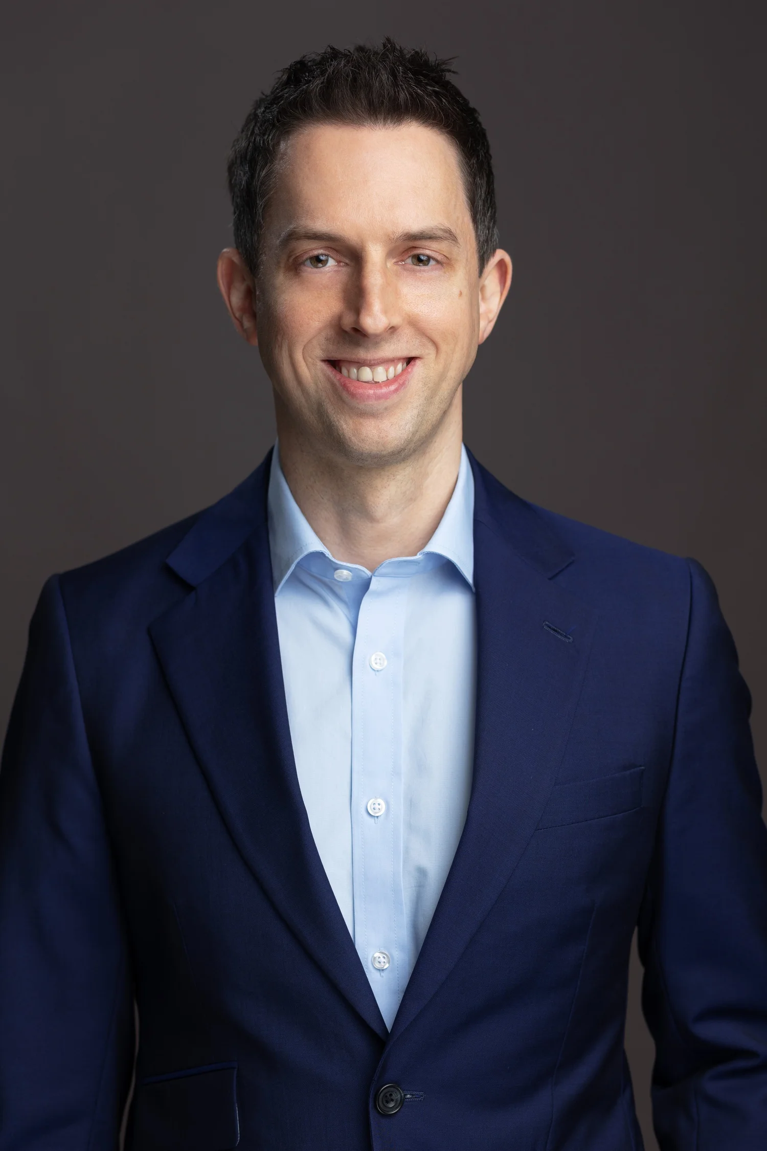 Simon Ritchie Dermatologist About Dr Simon Unter — Dr Simon Unter, Consultant Dermatologist, offers ...