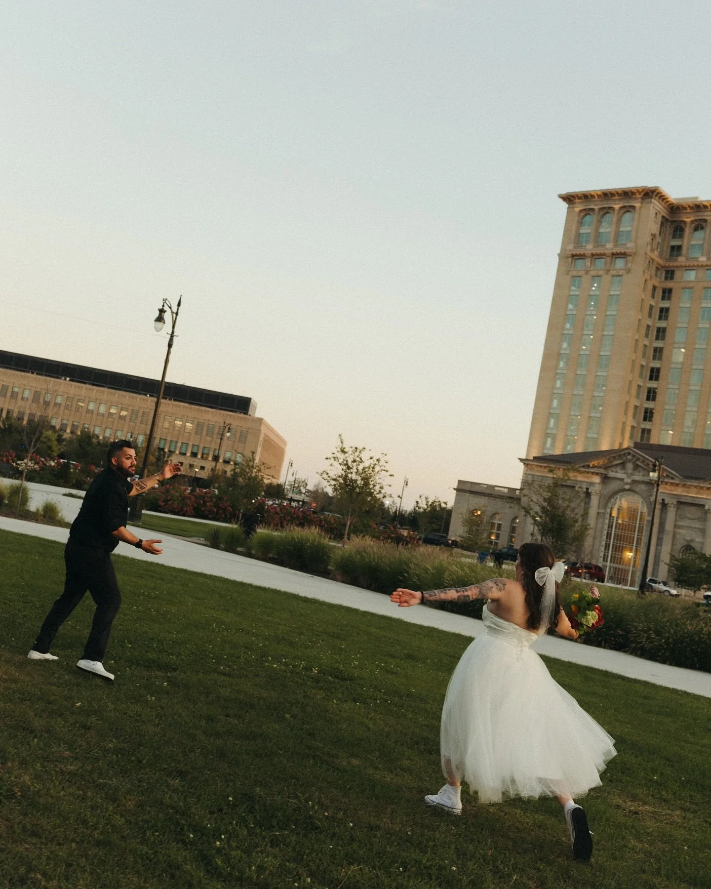 The love between Amanda &amp; Travis in photos 💌✨🎞️🖤 

#detroitwedding #detroitweddingphotographer #michiganwedding #michiganweddingphotographer #michiganweddings #michiganweddingphotography #michigandocumentaryphotographer #documentaryweddingphot