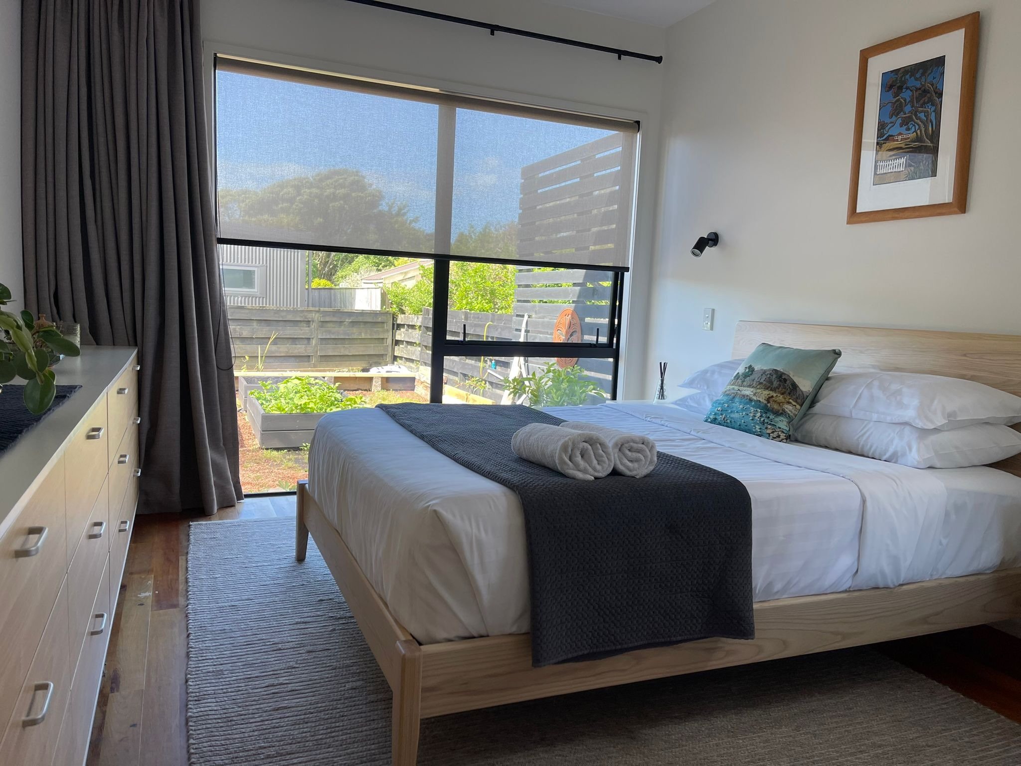 Kōwhai Cabin bedroom