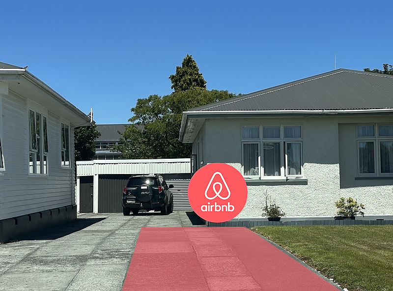 Beach Break driveway entrance from the street