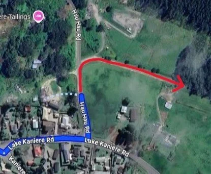 Satellite view showing the unsealed turn opposite Surgenor's Fine Jade Carving