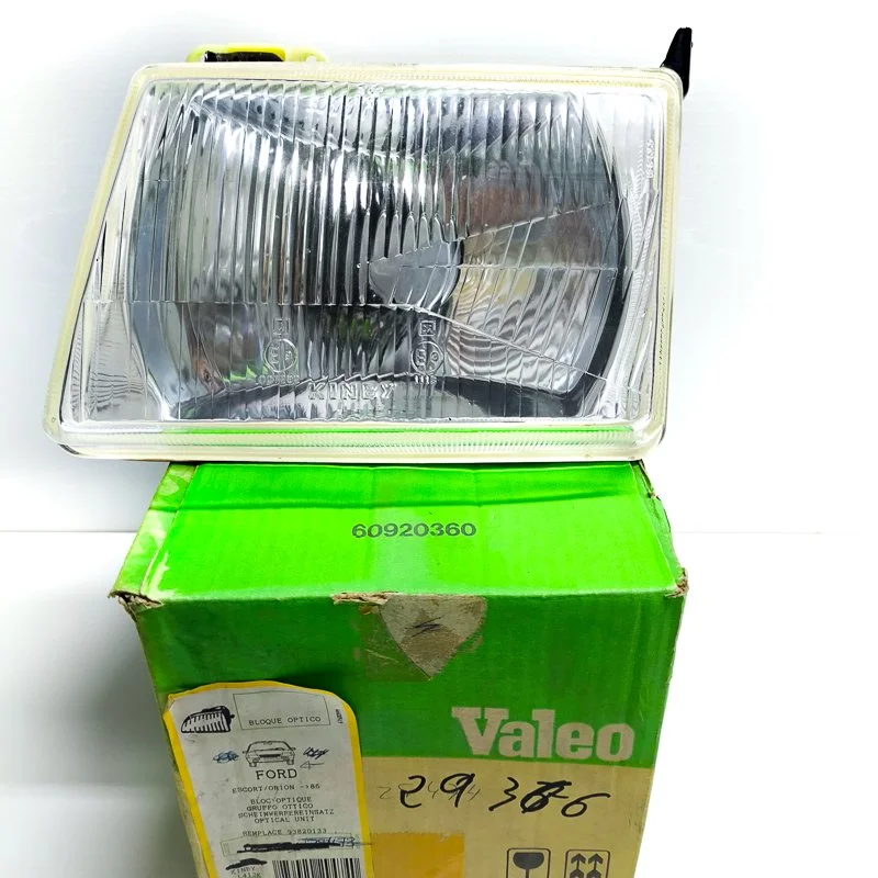 Faro delantero izquierdo para Ford Escort/Orion, marca Valeo. Recambio original de época. Nuevo. Marca Valeo. Referencia 29366