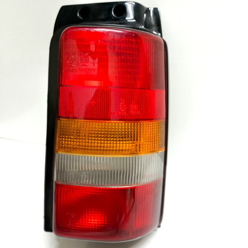 Piloto trasero derecho para Chrysler Voyager.  Nuevo.