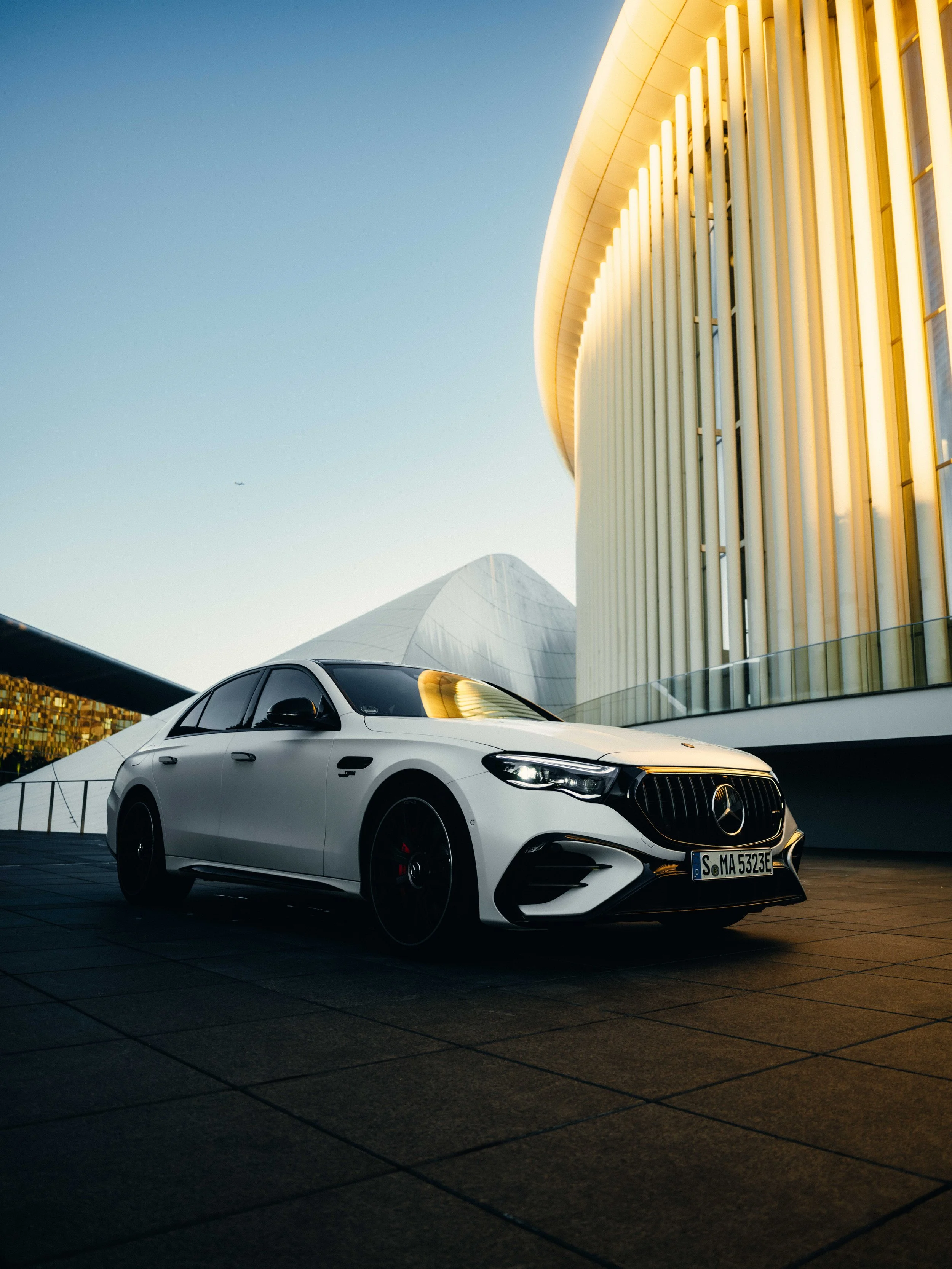 Mercedes Stuttgart - @thechrishau-2.jpg