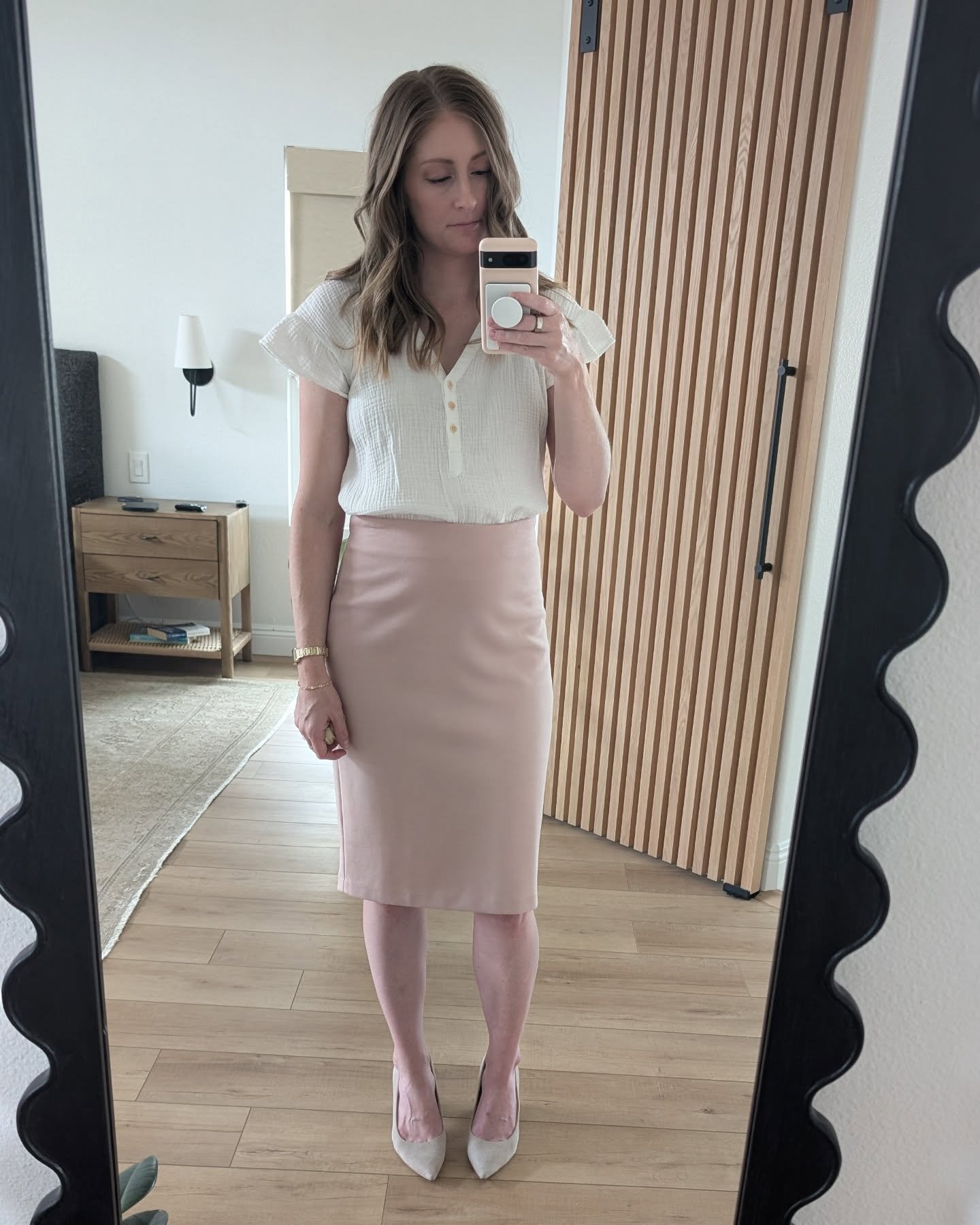 First day back at in-person networking events since having baby #2 &mdash; and here&rsquo;s what I wore! It was a long day, but it felt so good to be in clothes that made me feel confident again.

#backtowork #workingmomlife #womenwhowork #mominbusin