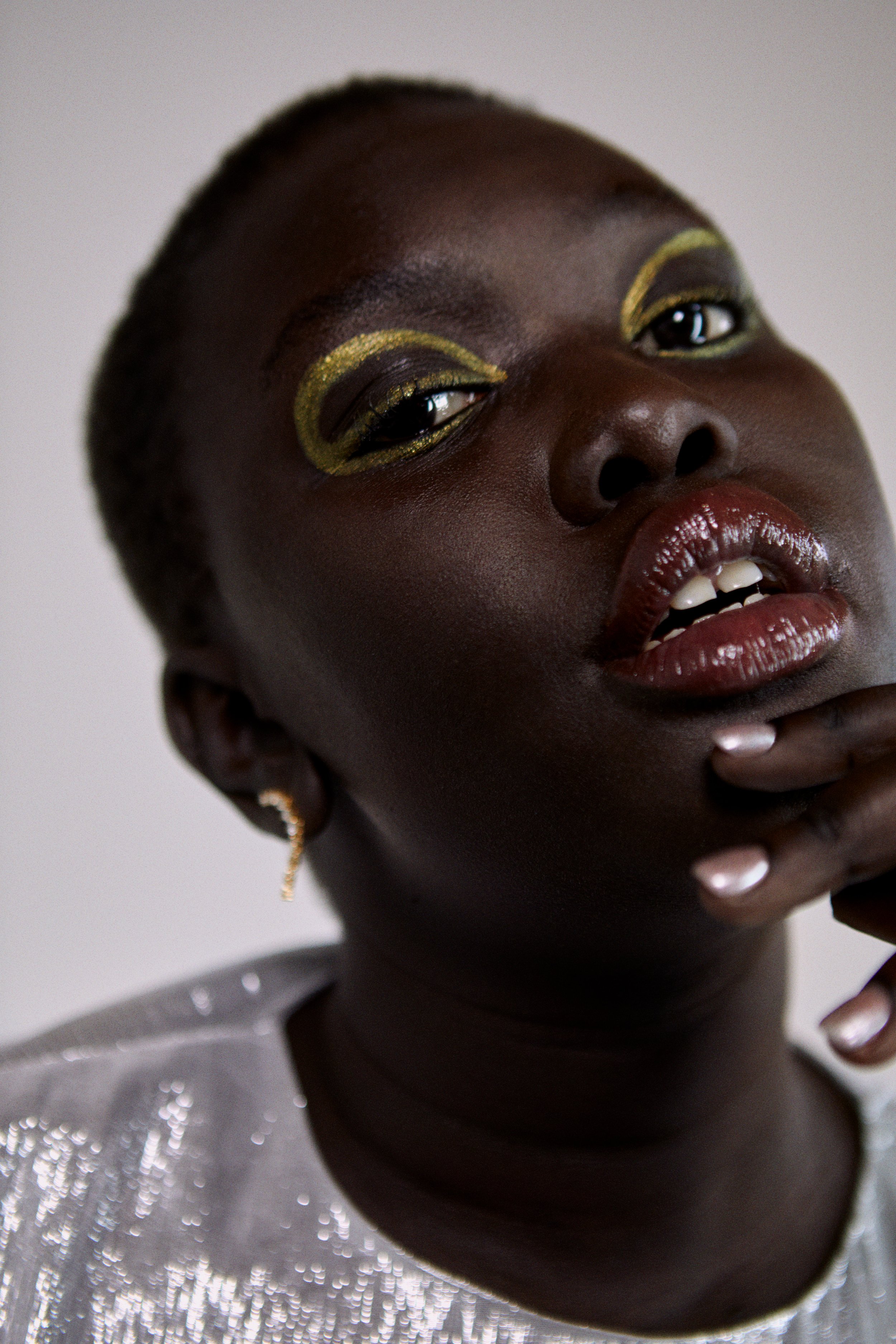 220830_Harrods_BeautyPartyFaces_LOOK_06_DOTCOM_083.jpg