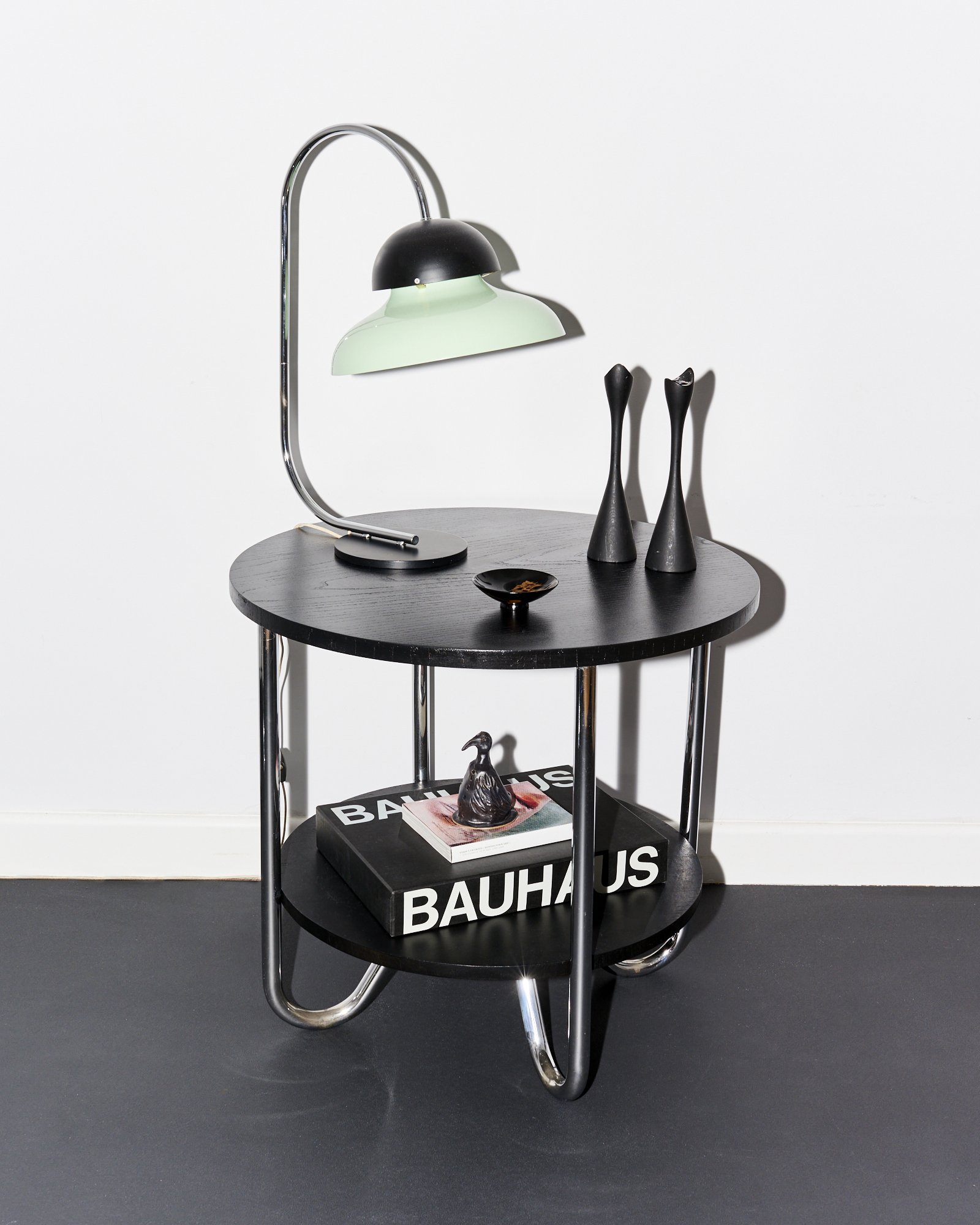 bauhaus.side.table.chrome.wood.black.1930.marcel.breuer.functionalist.1950.mcm 1.jpg