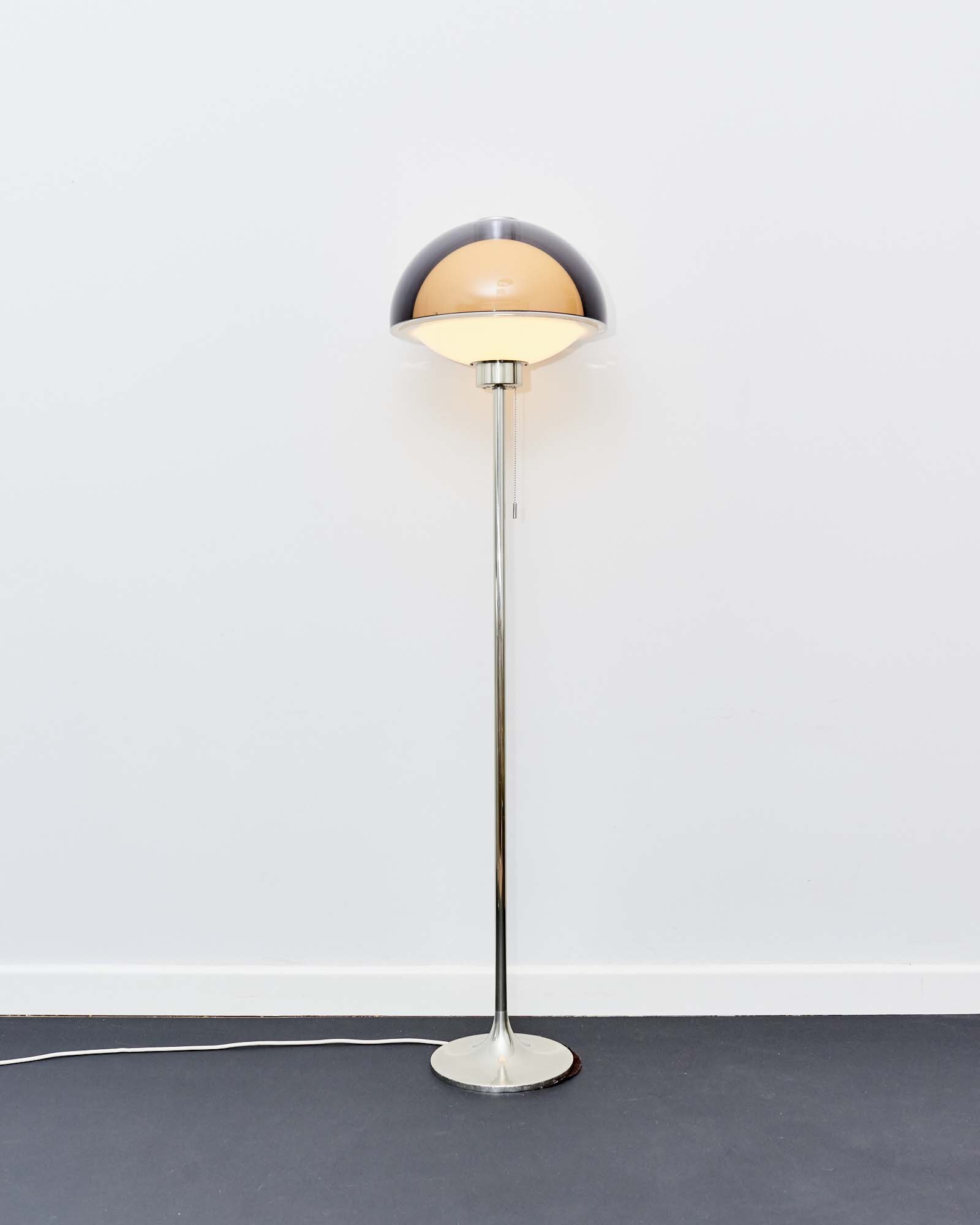 robert.welch.lumitron.floor.lamp.1970s.jpg