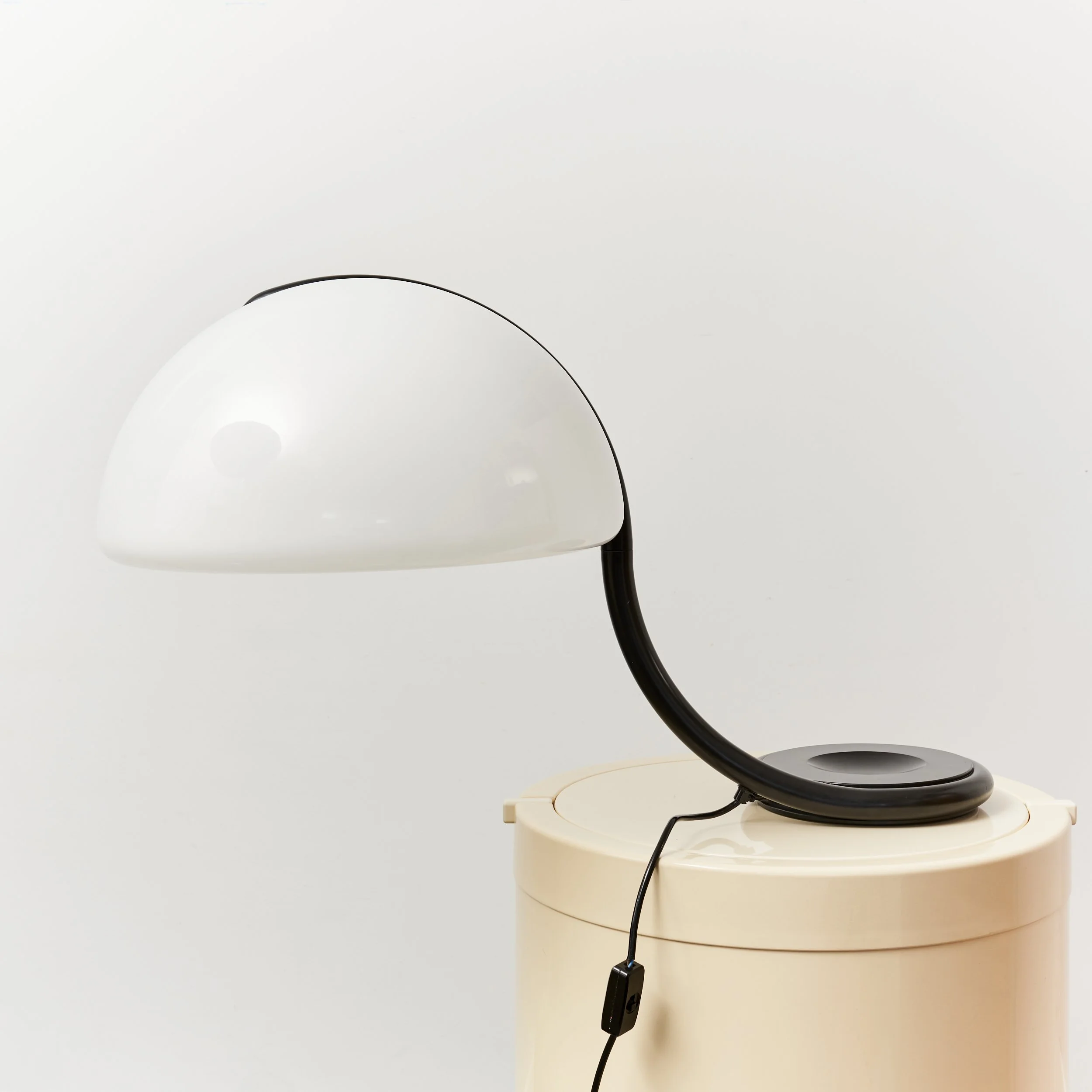 vintage.serpente.table.lamp.black.elio.martinelli.luce.mod.599.1970 2.jpg