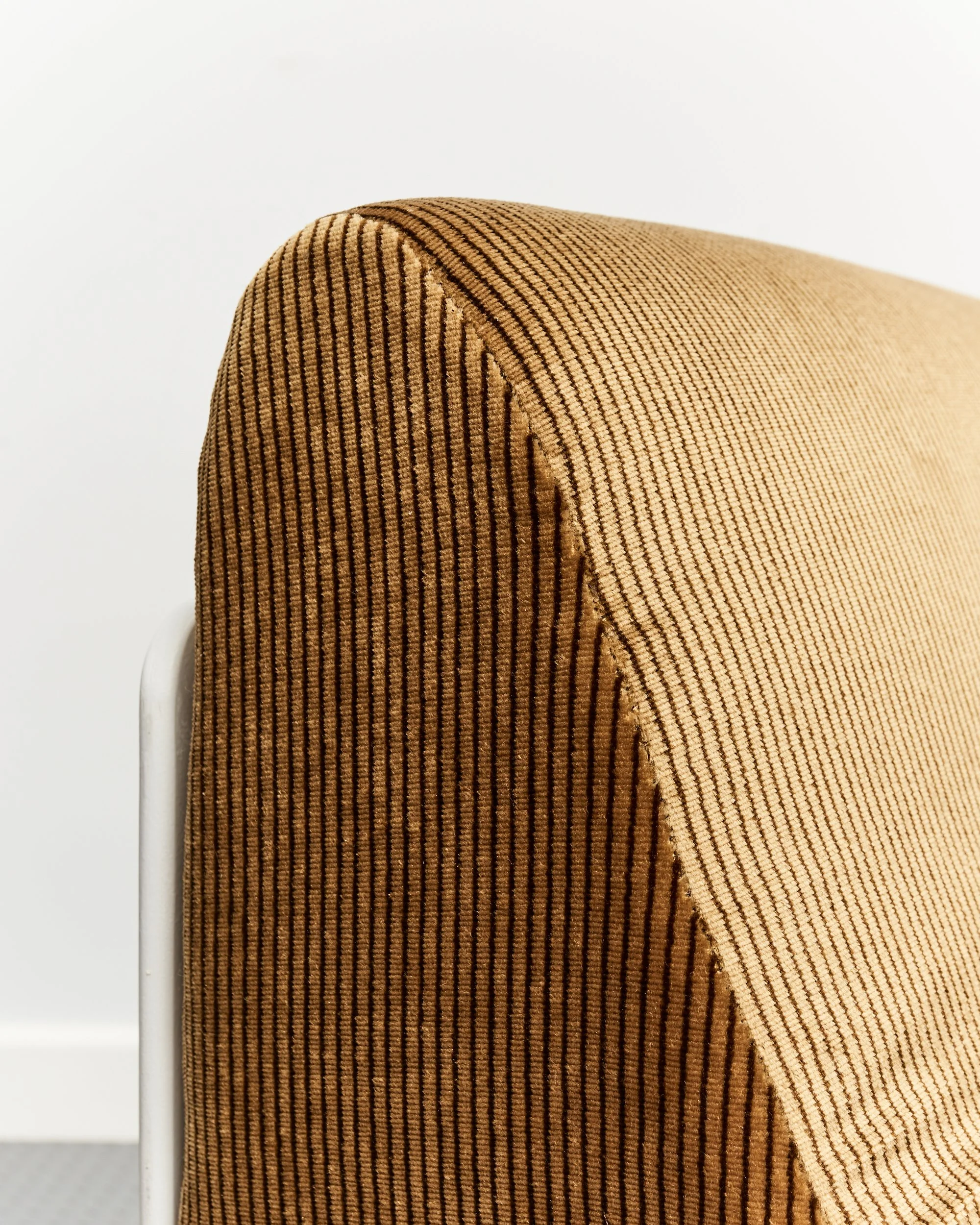 luigi.colani.orbis.modular.sofa.lounge.chair.COR.1970.space.age 3.jpg