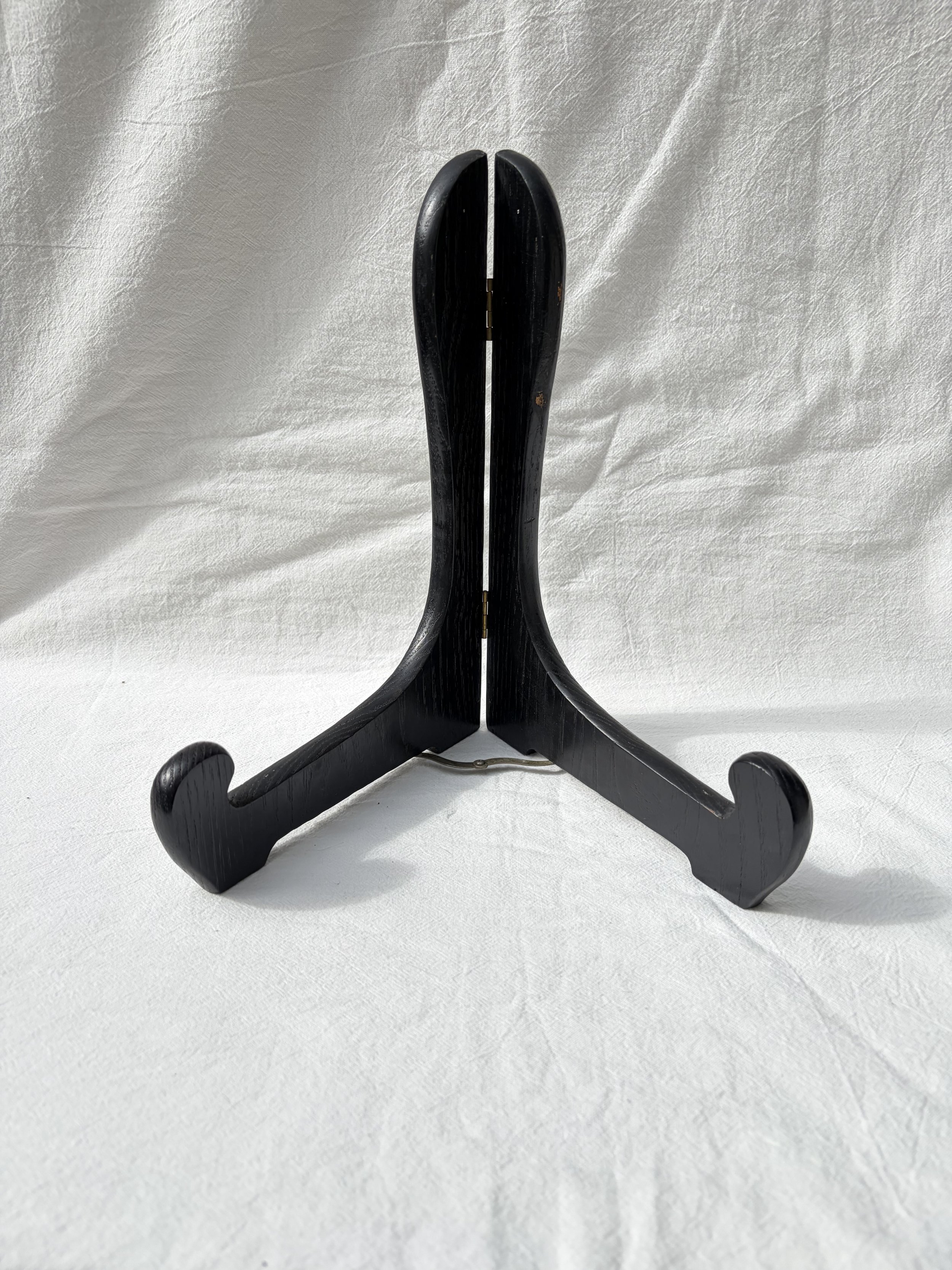 Vintage Foldable Japanese Wooden Lacquered Ceramic Plate or Bookstand in Large Size C.1970