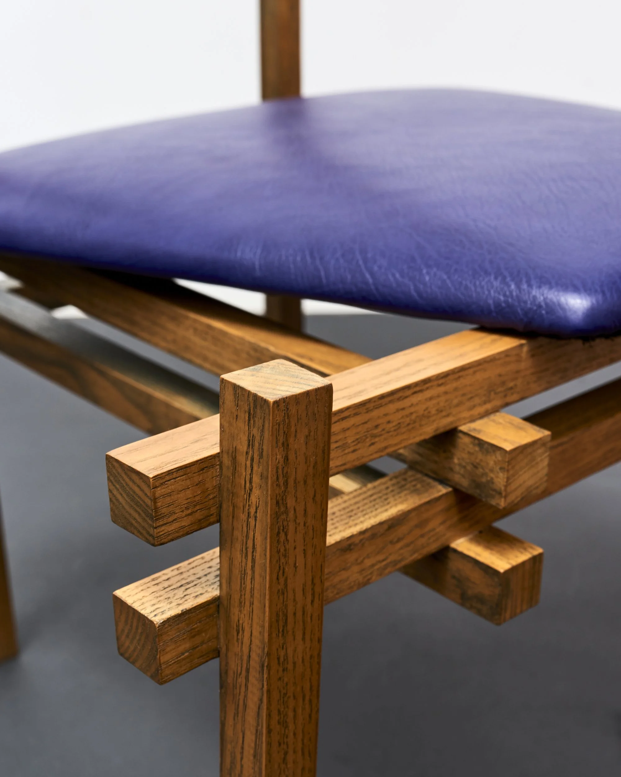 gerrit.rietveld.de.stijl.style.chair.1980.postmodern 2.jpg