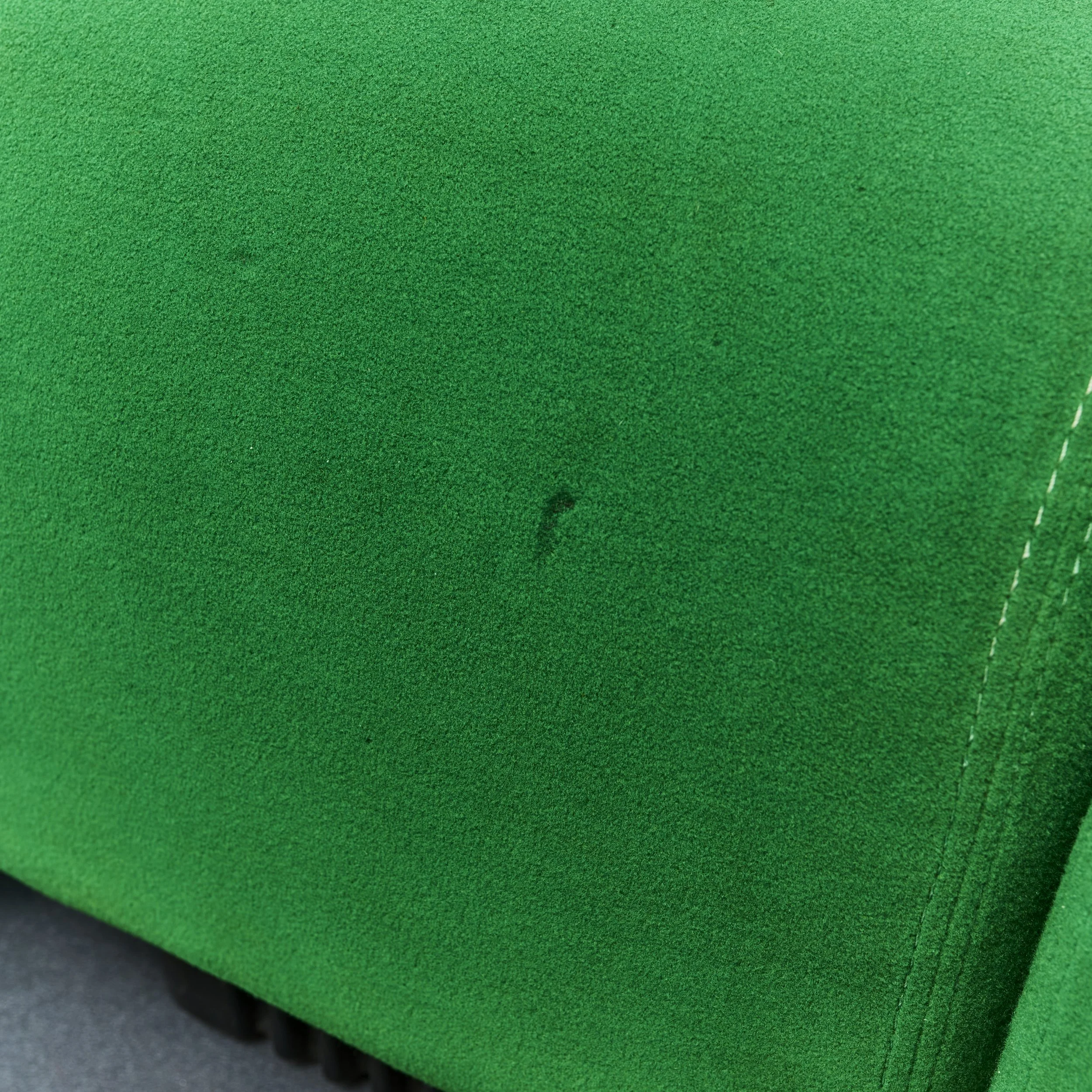 modular.sofa.lounge.chairs.don.chadwick.herman.miller.green.1980 3.jpg