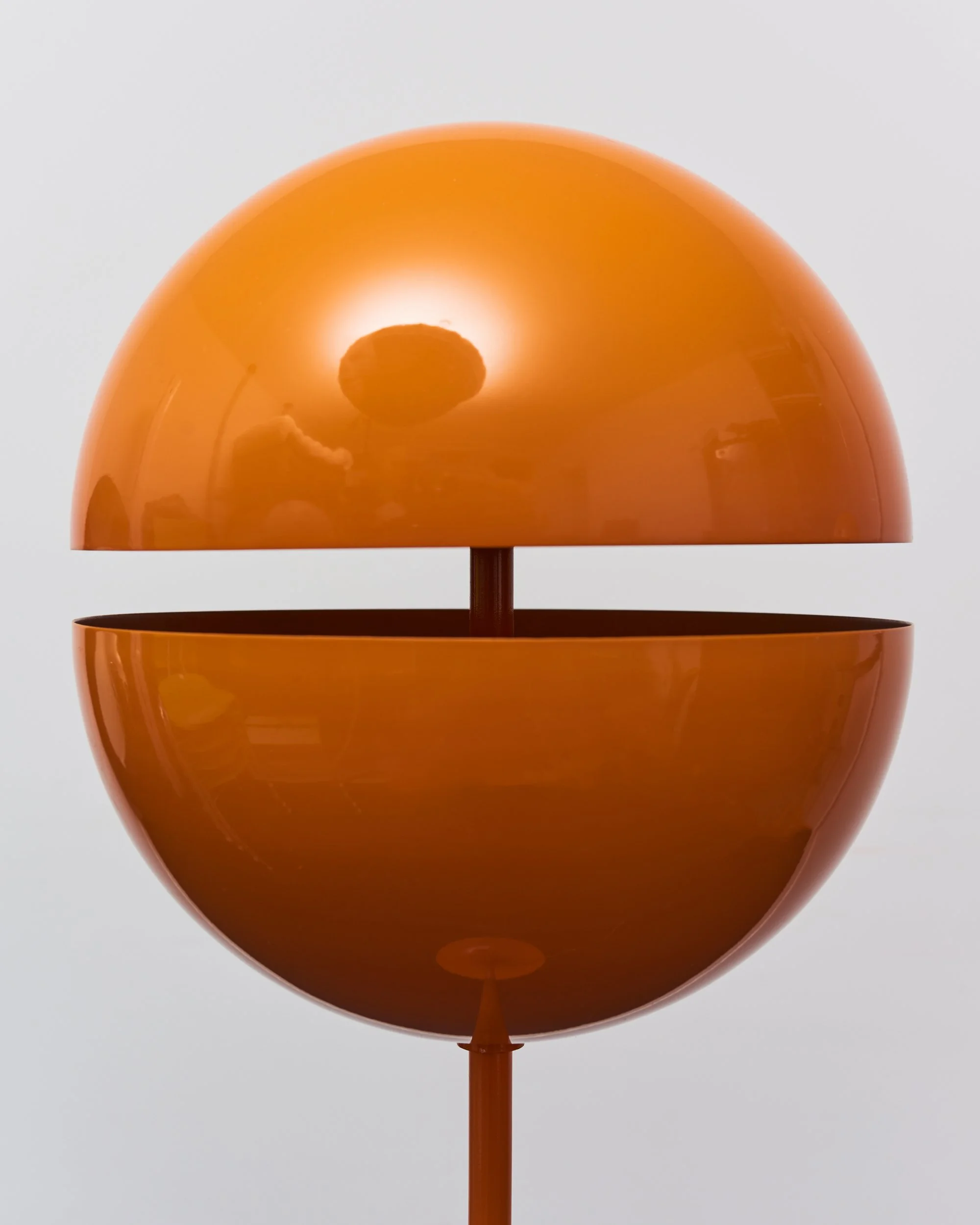 orange.sphere.floor.lamp.andrea.modica.lumess.1980 2.jpg