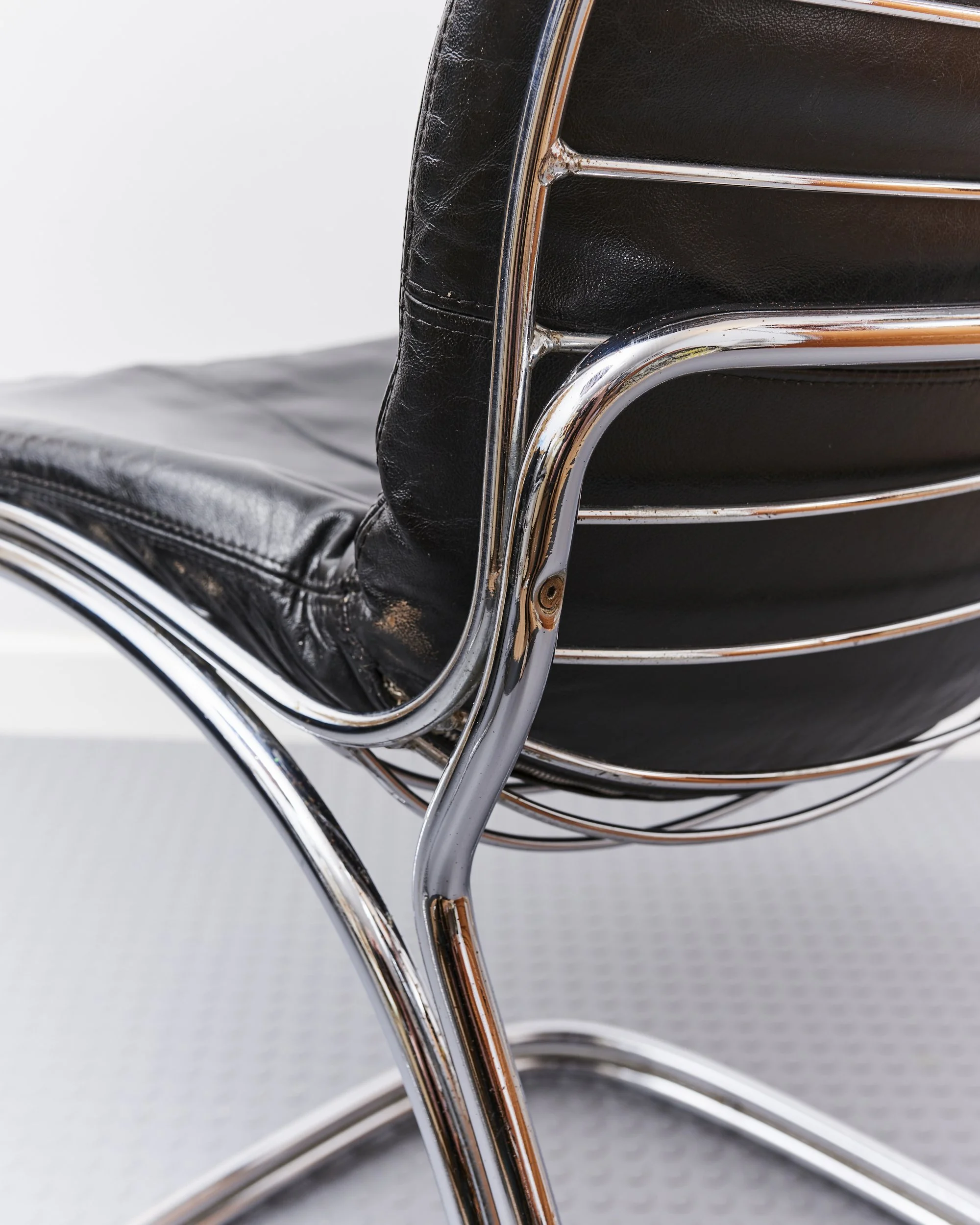 gastone.rinaldi.sabrina.chrome.leather.dining.chairs.rima.italy.1970 8.jpg