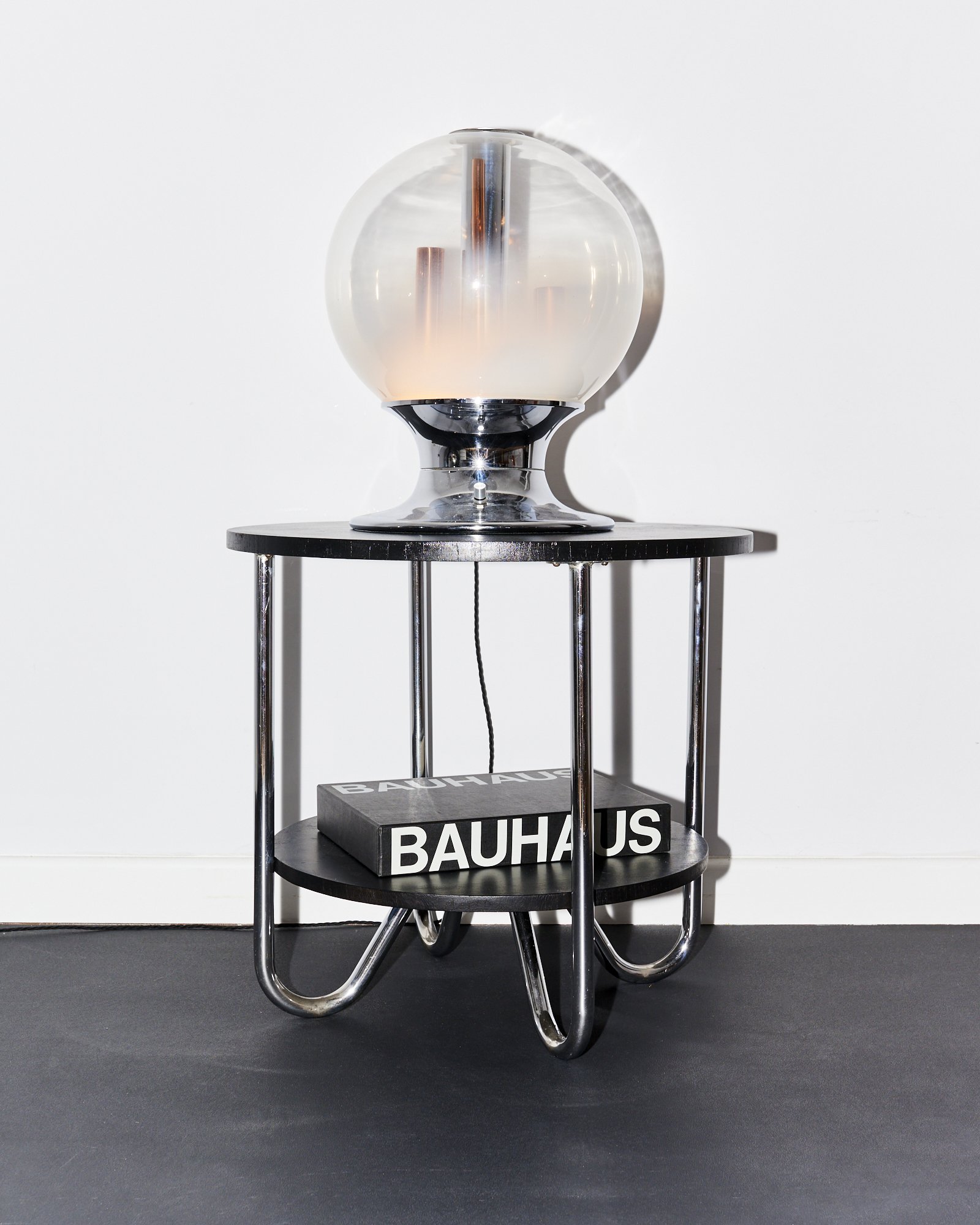 bauhaus.side.table.chrome.wood.black.1930.marcel.breuer.functionalist.1950.mcm.jpg