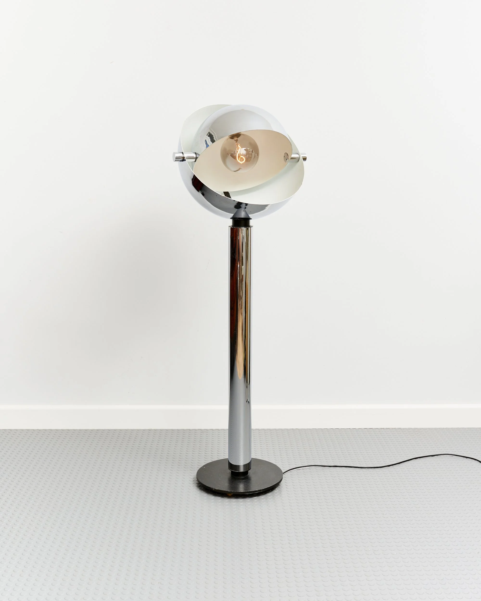 vintage.chrome.eyeball.floor.lamp.goffredo.reggiani.c.1970.space.age.jpg
