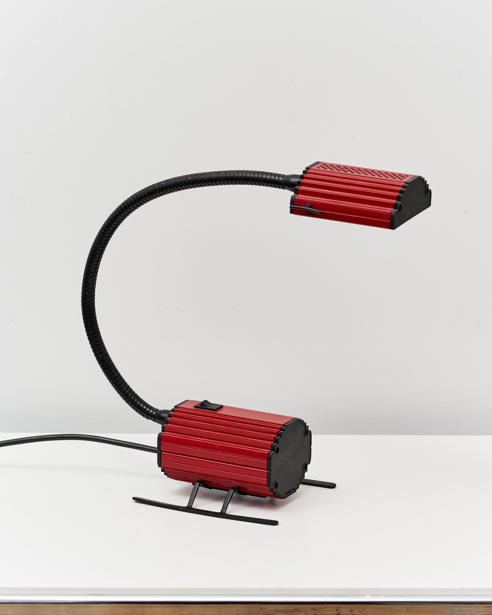 ciao.table.lamp.model.1170.ezio.didone.arteluce.198320250407.Furniture18652.jpg