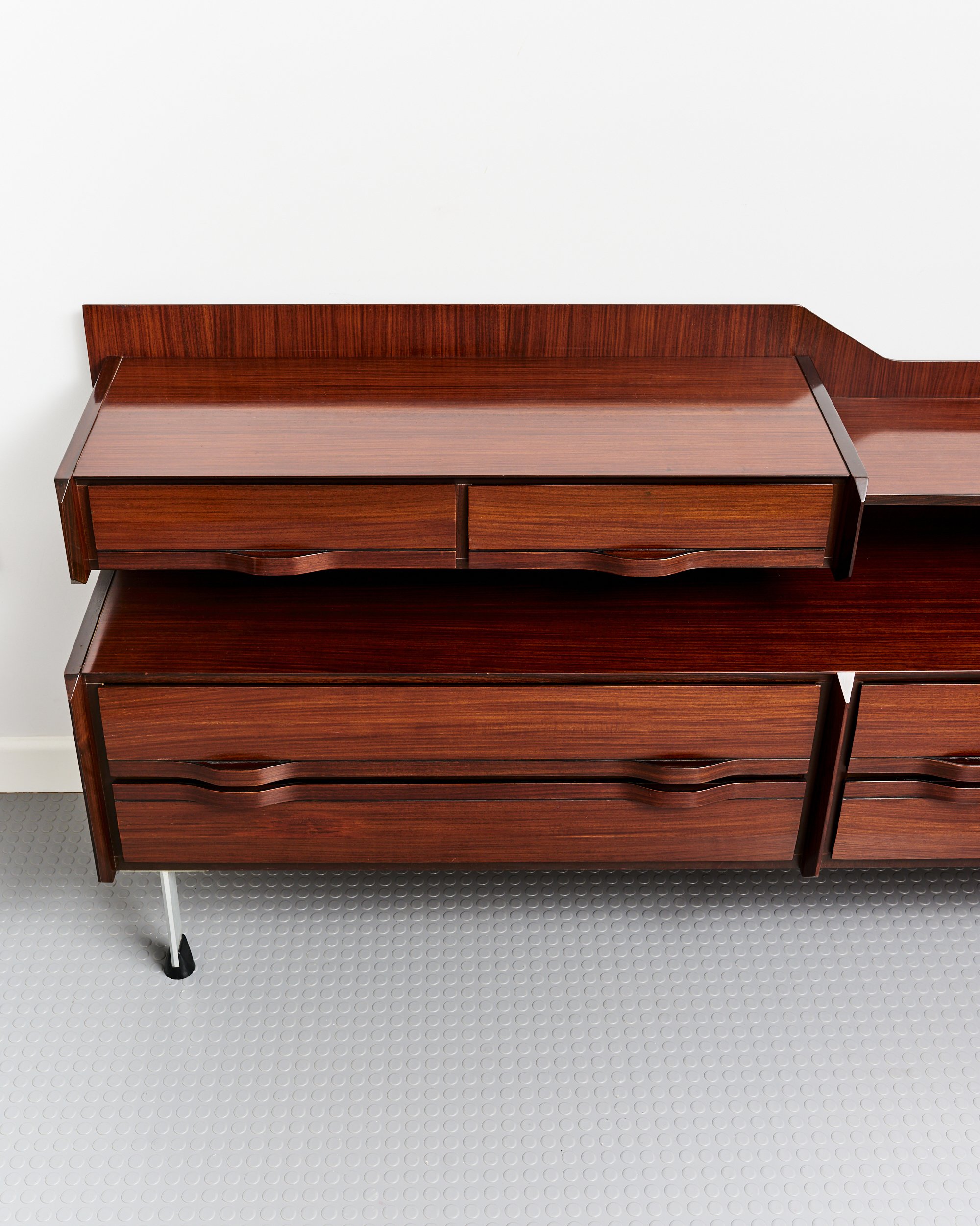 sideboard.rosewood.la.sorgente.dei.mobili.arosio.brianza.gianfranco.frattini.1960 4.jpg