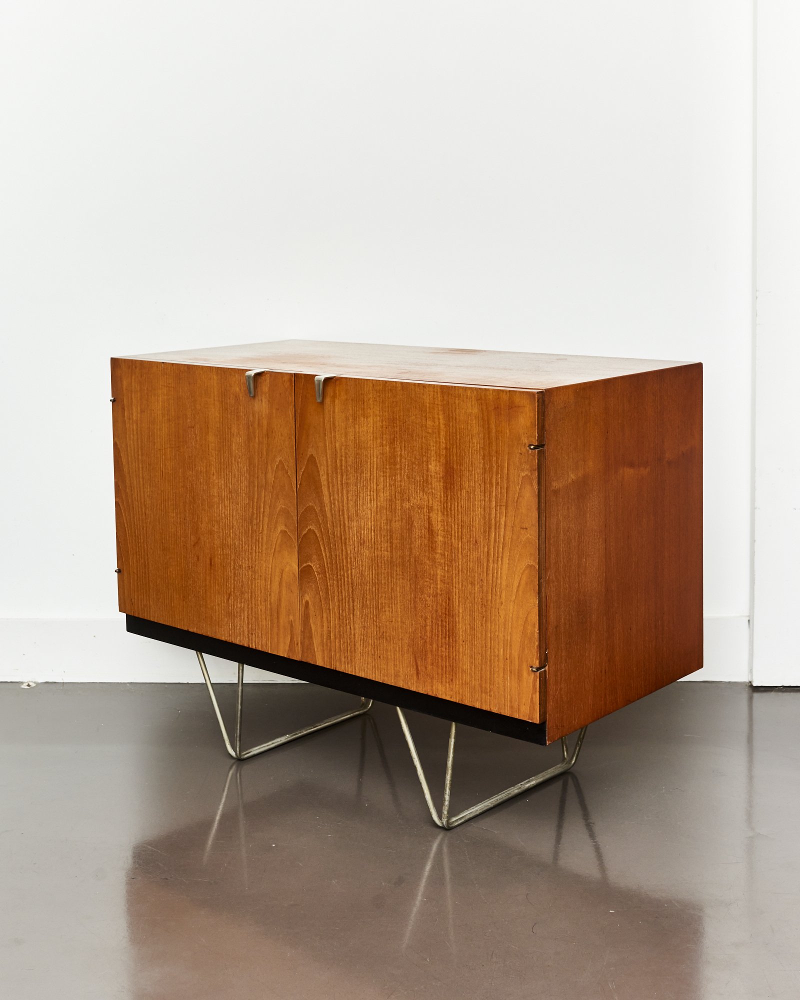 john.sylvia.reid.sideboard.s.range.stag.mini 2.jpg