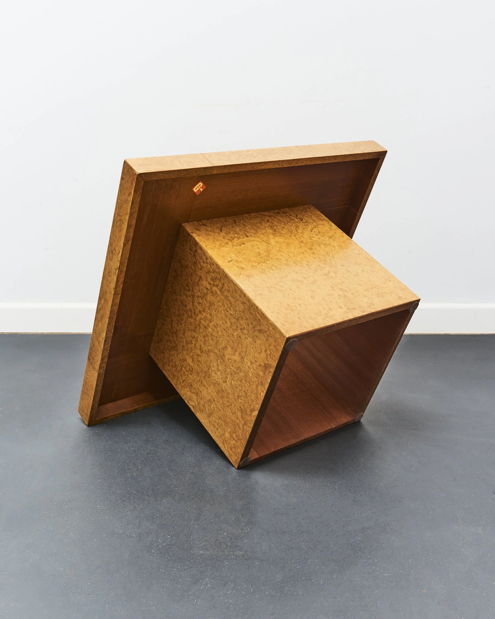 g.plan.burr.elm.veneer.mirrored.island.coffee.table.1970.r.a.bird.birds.eye.veneer 6.jpg