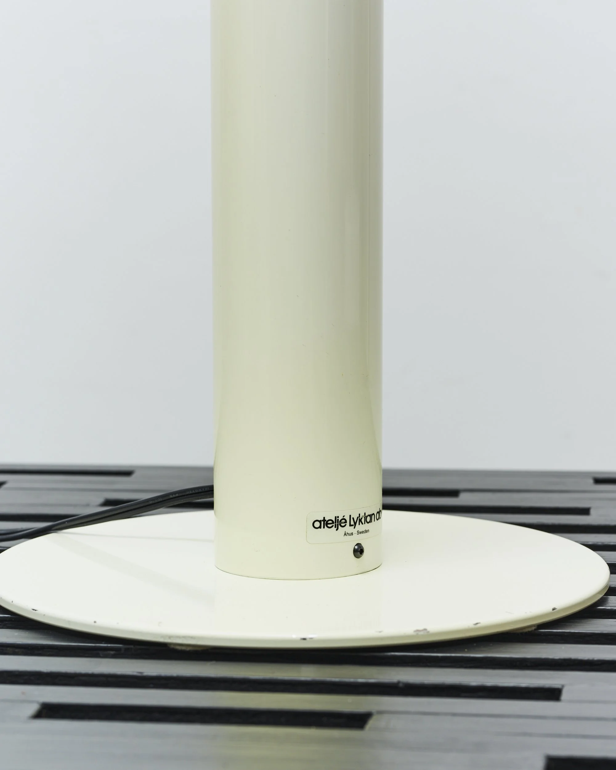 atelje.lyktan.scarab.skarabe.uplighter.mirrors.stig.ahlstrom.clas.kock.lars.bylund.1983 1.jpg