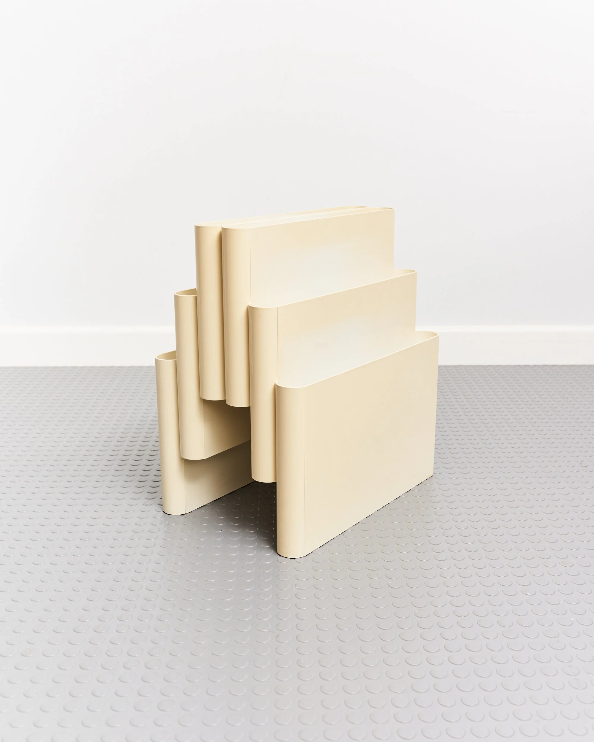 giotto.stoppino.magazine.rack.model4675.white.kartell.1960 2.jpg