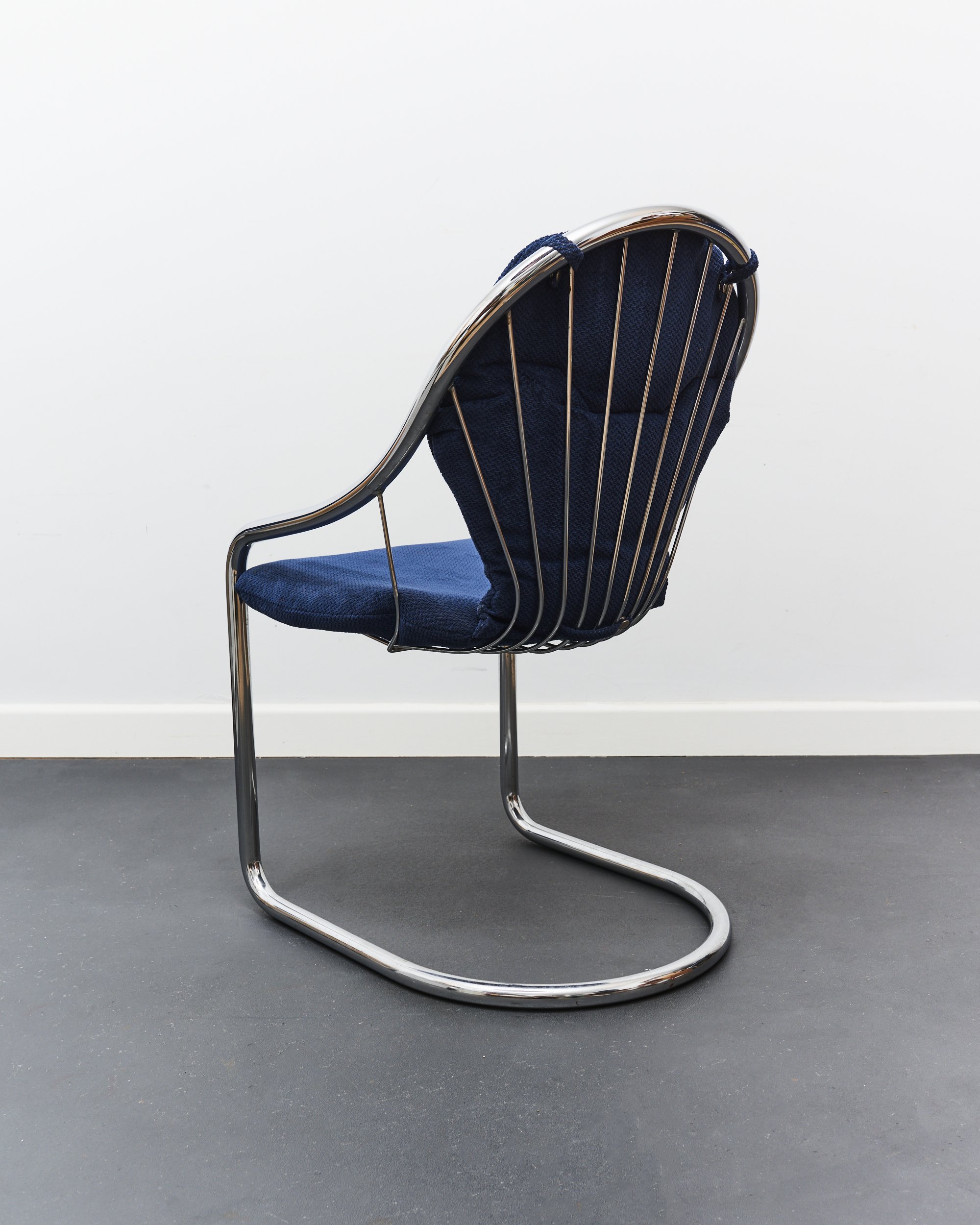 chrome.dining.chairs.gastone.rinaldi.1970 4.jpg