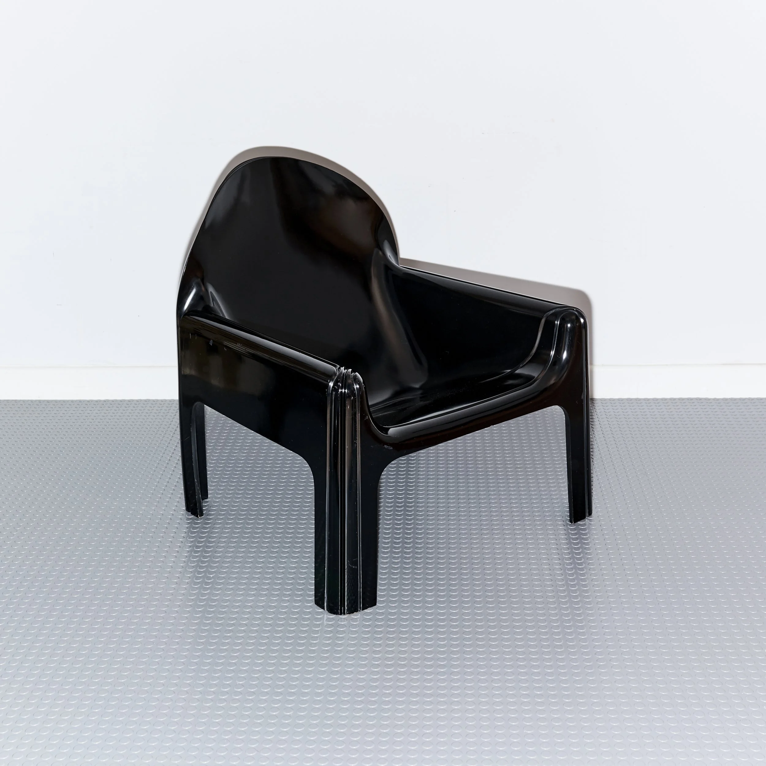 gae.aulenti.lounge.chair.model.4794.kartell.c.1970 11.jpg