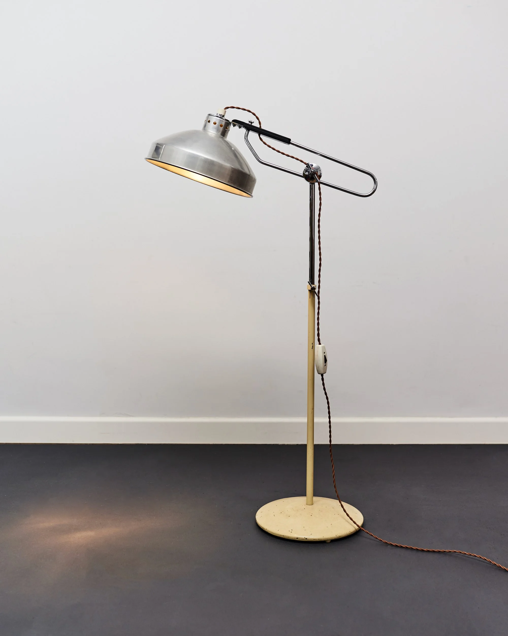 vintage.adjustable.heat.lamp.hospital.1950.retro.mcm 4.jpg