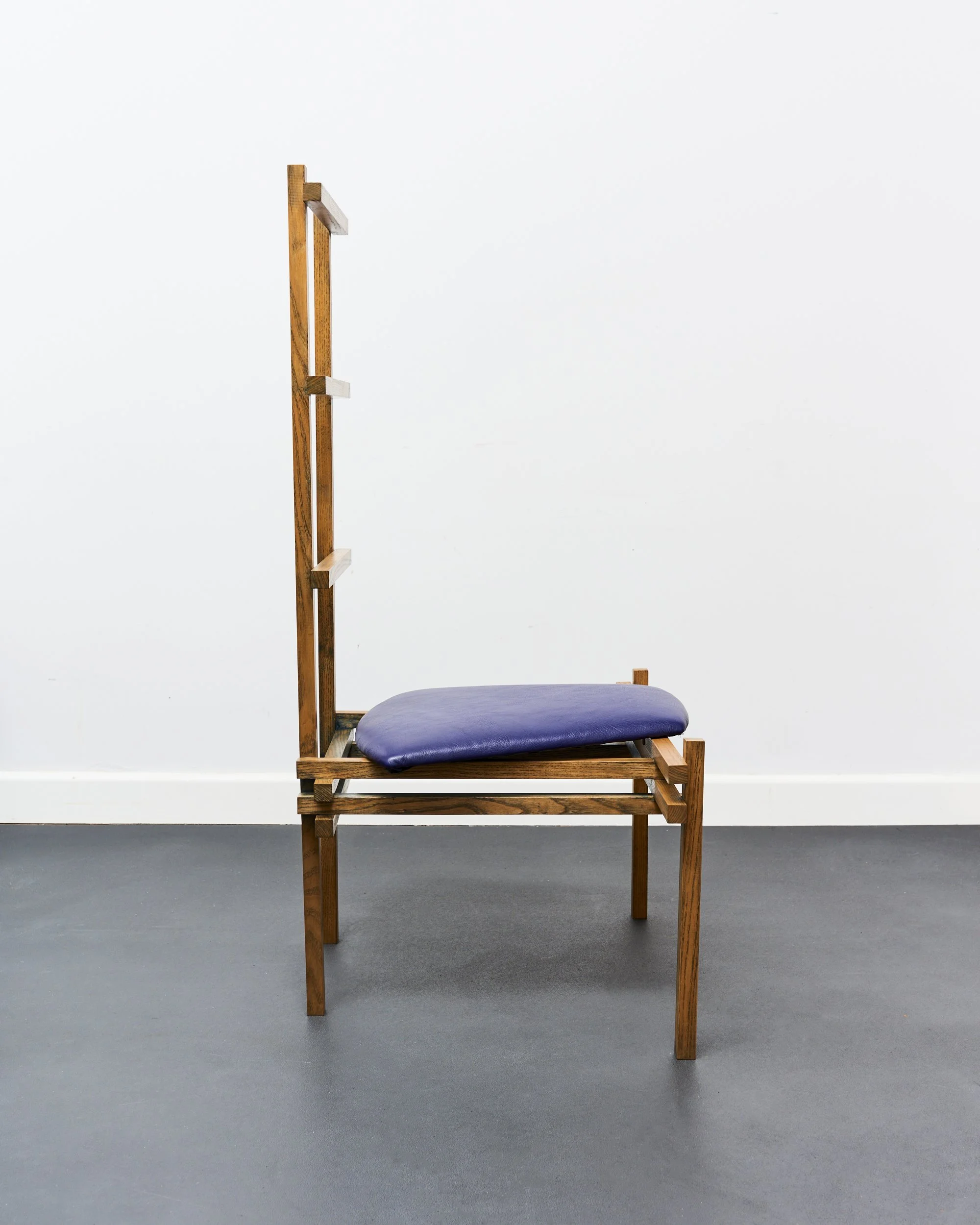 gerrit.rietveld.de.stijl.style.chair.1980.postmodern 8.jpg